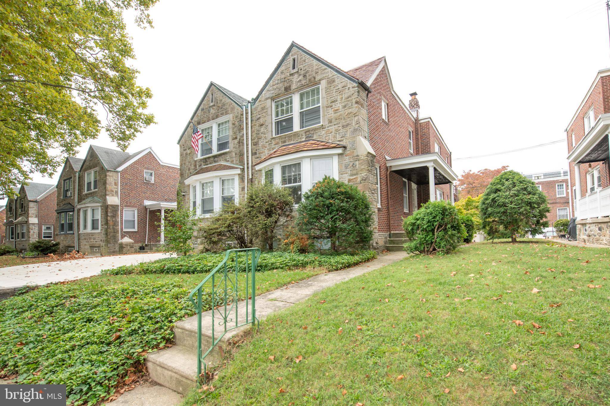 Philadelphia, PA 19111,808 GLENVIEW ST