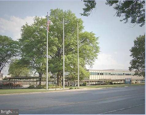 Lancaster, PA 17601,1000 NEW HOLLAND AVE #B12, STE A,C,D,E