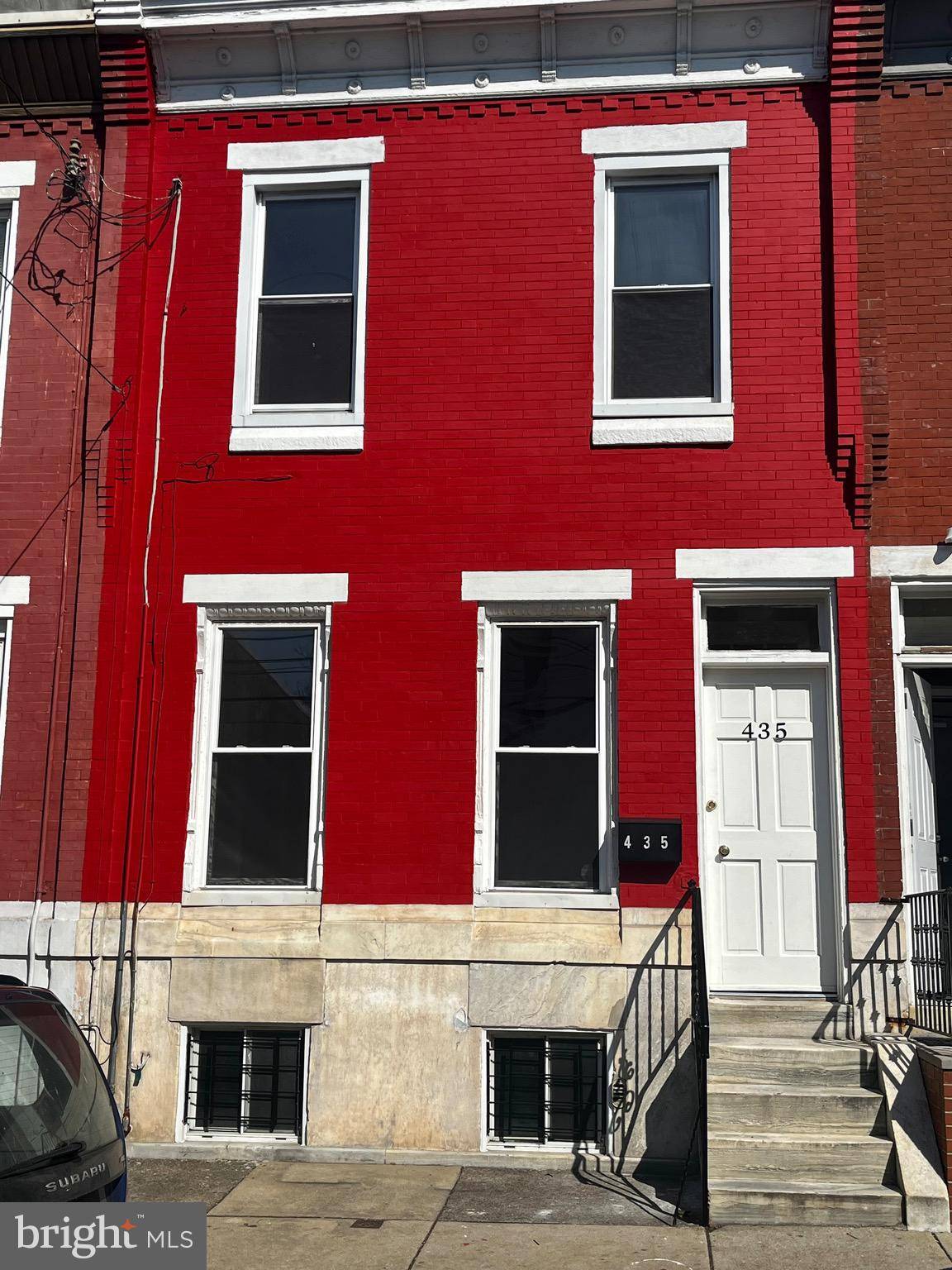 Philadelphia, PA 19148,435 MCKEAN ST