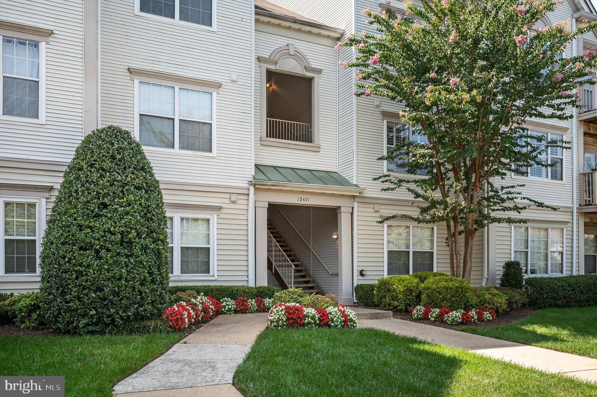 Fairfax, VA 22033,12471 HAYES CT #102