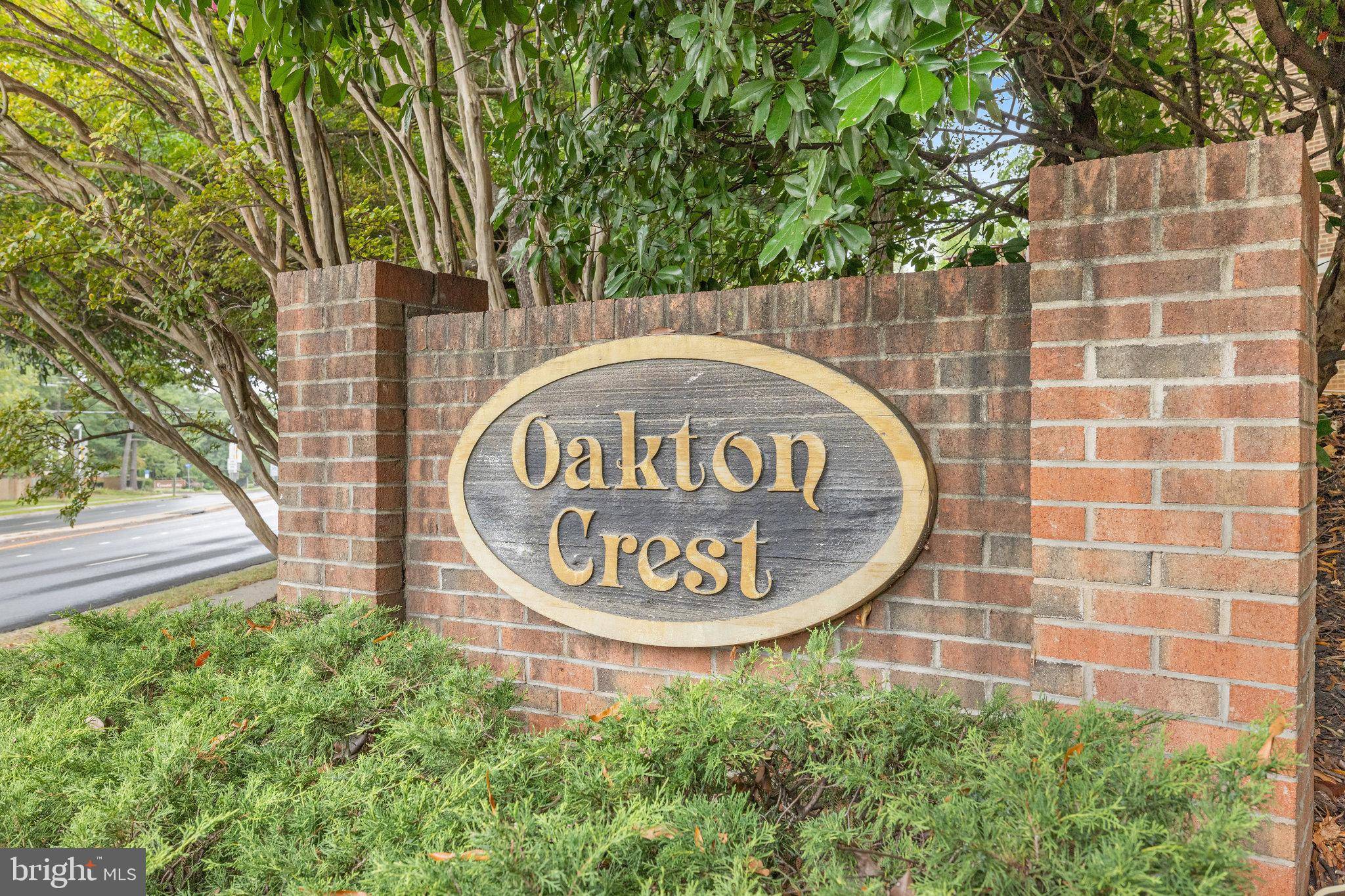 Vienna, VA 22181,2919 OAKTON CREST PL