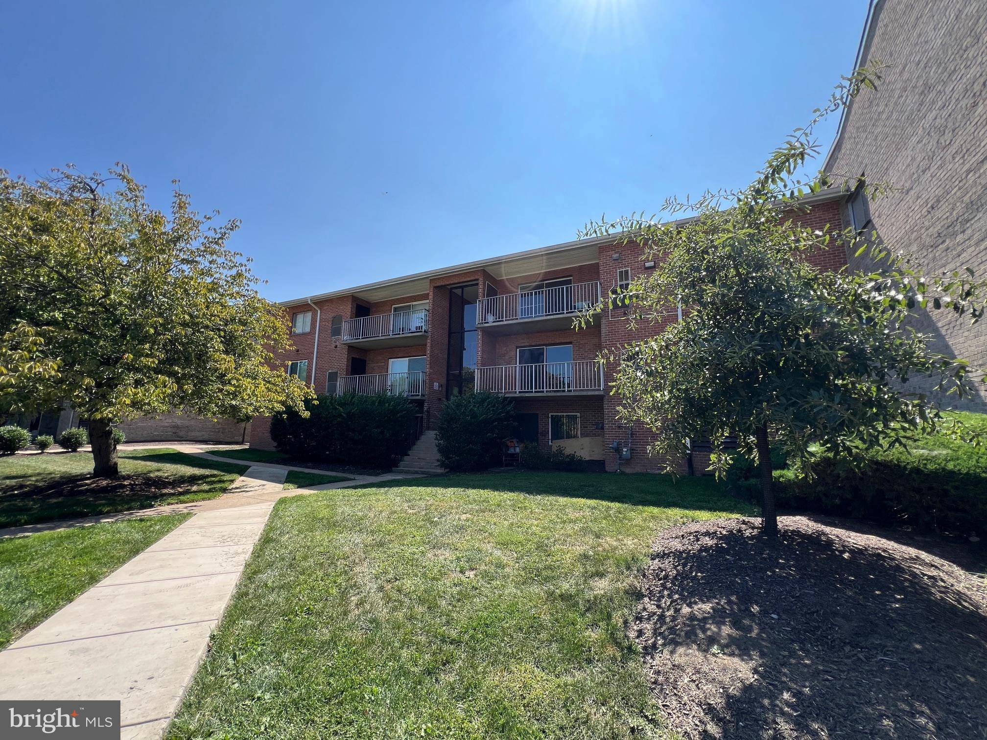 Alexandria, VA 22306,7990 AUDUBON AVE #104