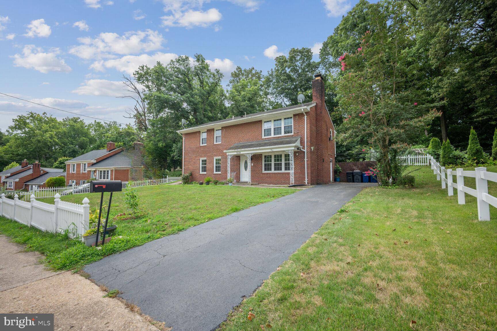 Springfield, VA 22150,7604 LAURALIN PL