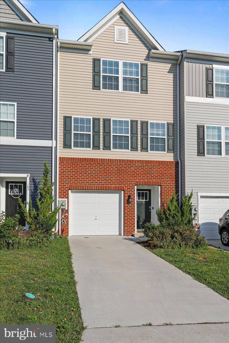 Martinsburg, WV 25404,149 DREXEL CT