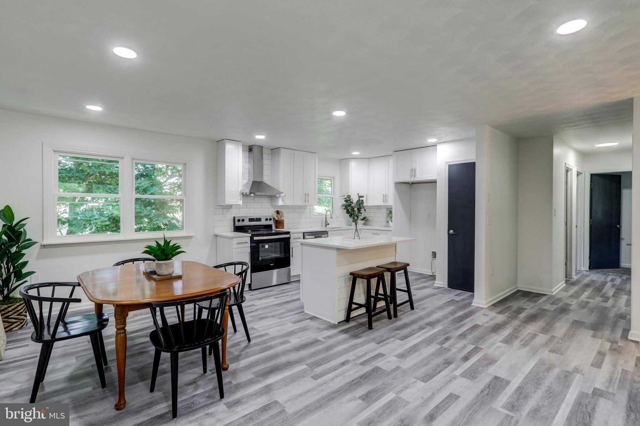 Lititz, PA 17543,429 COACH HOUSE LN