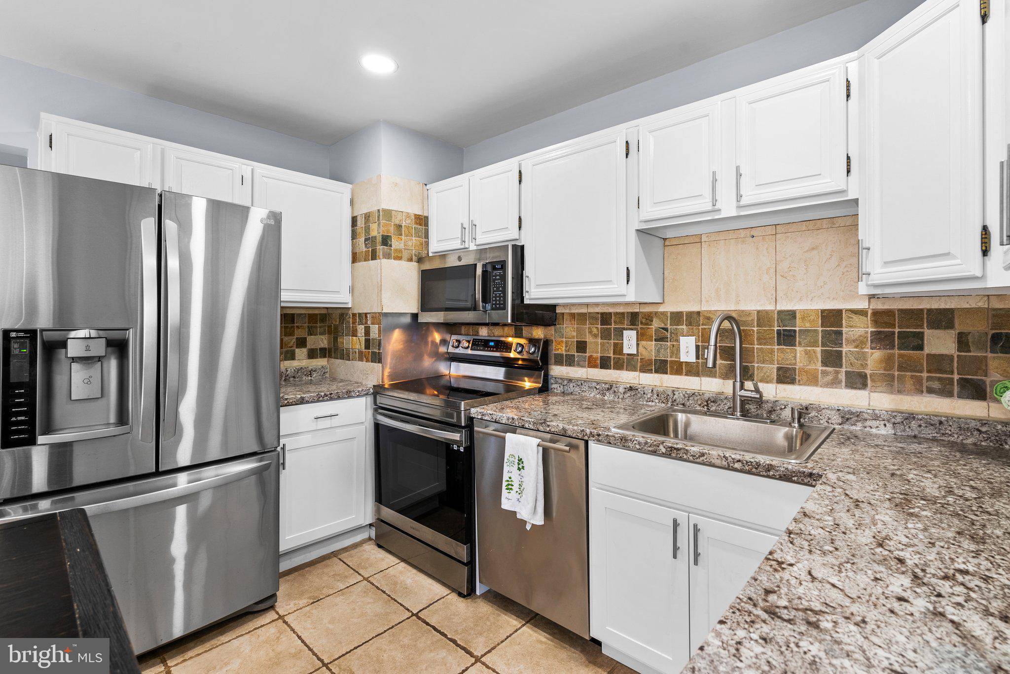 Olney, MD 20832,17714 KING WILLIAM CT #69