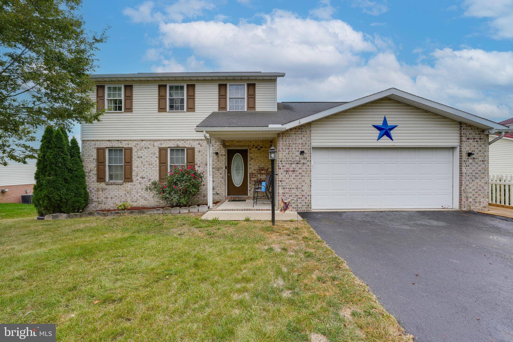 Chambersburg, PA 17201,1751 HOLLY LANE