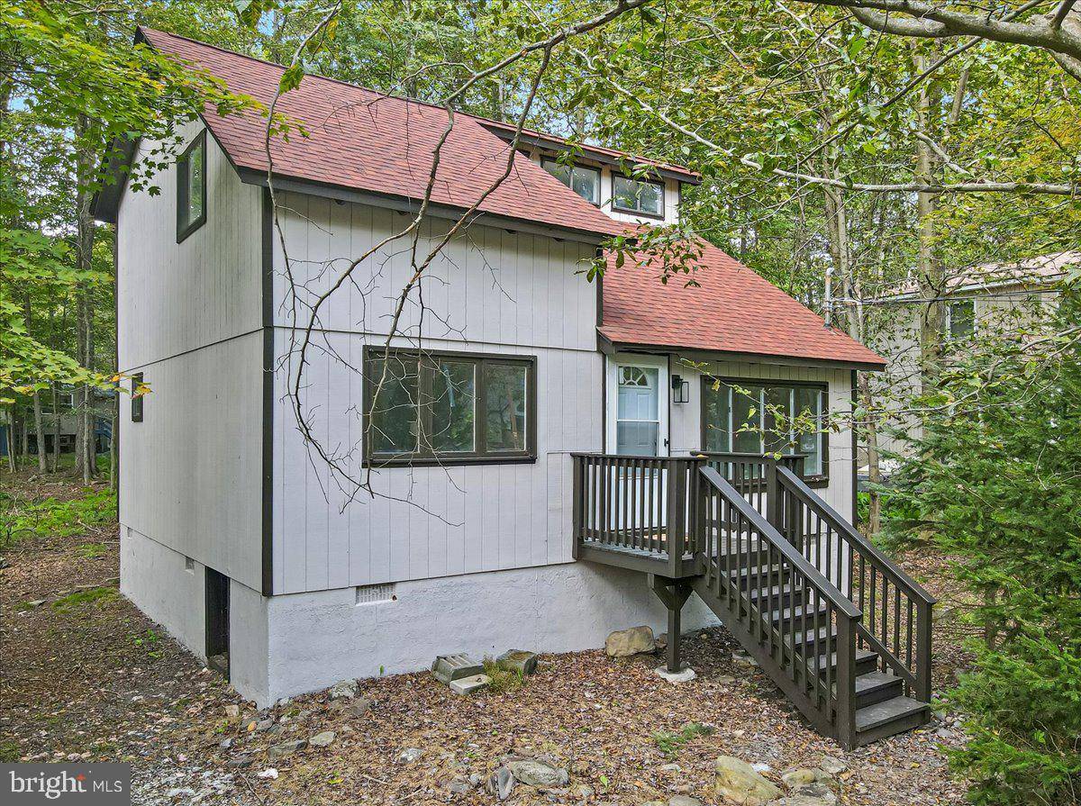 Pocono Lake, PA 18347,223 WYALUSING DR