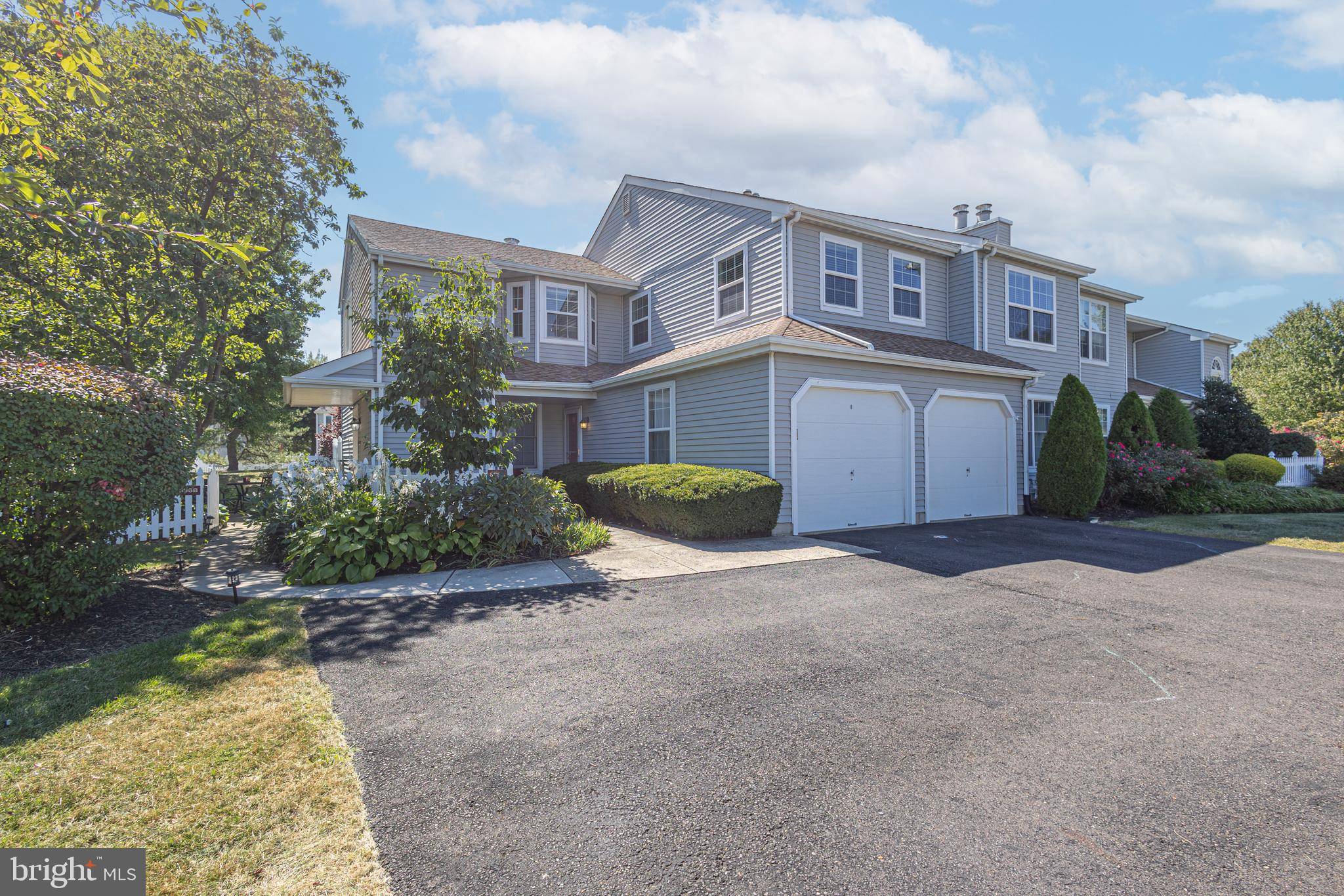 Yardley, PA 19067,696-B ROSE HOLLOW DR