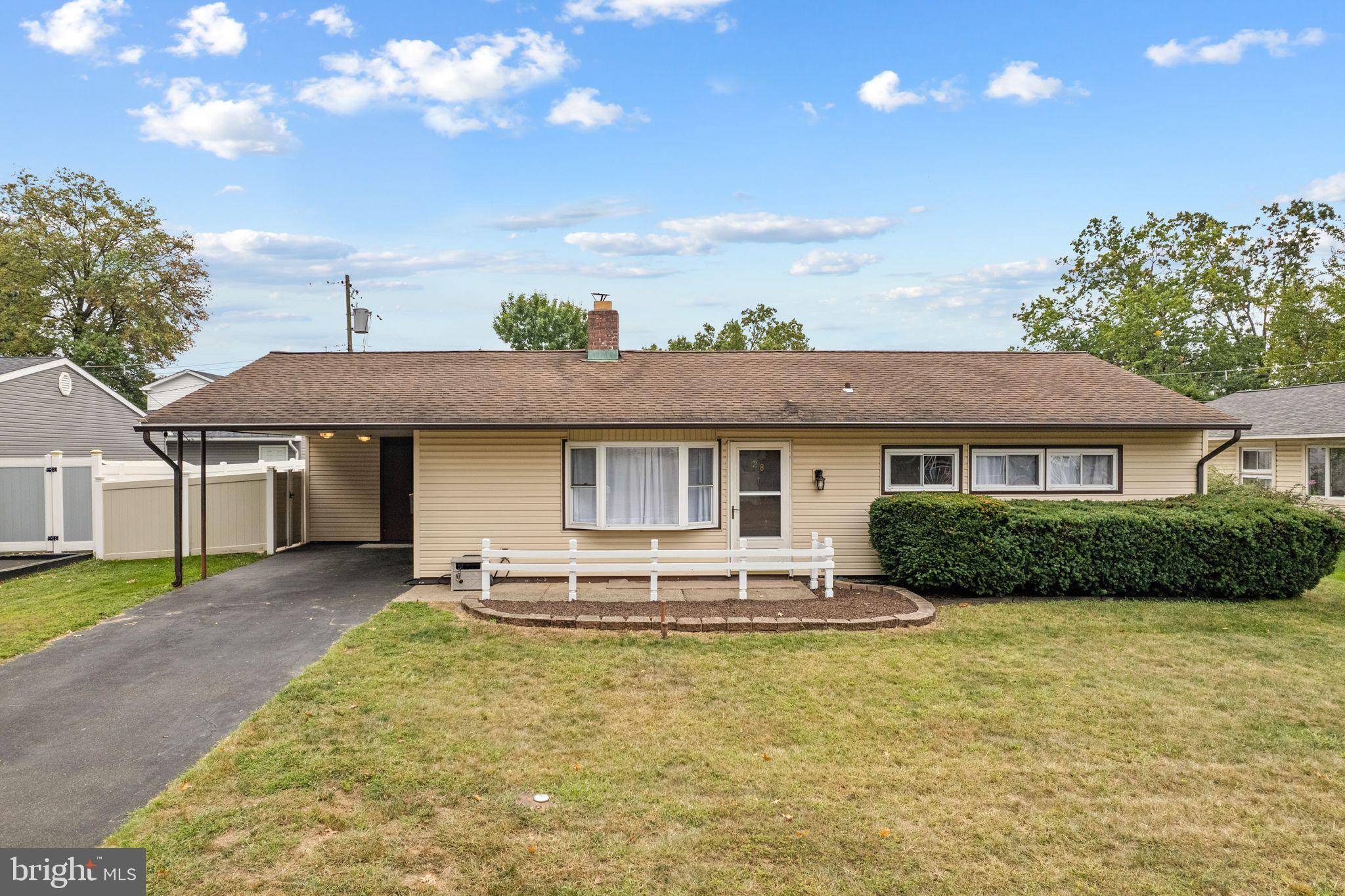 Levittown, PA 19055,28 ORCHARD LN