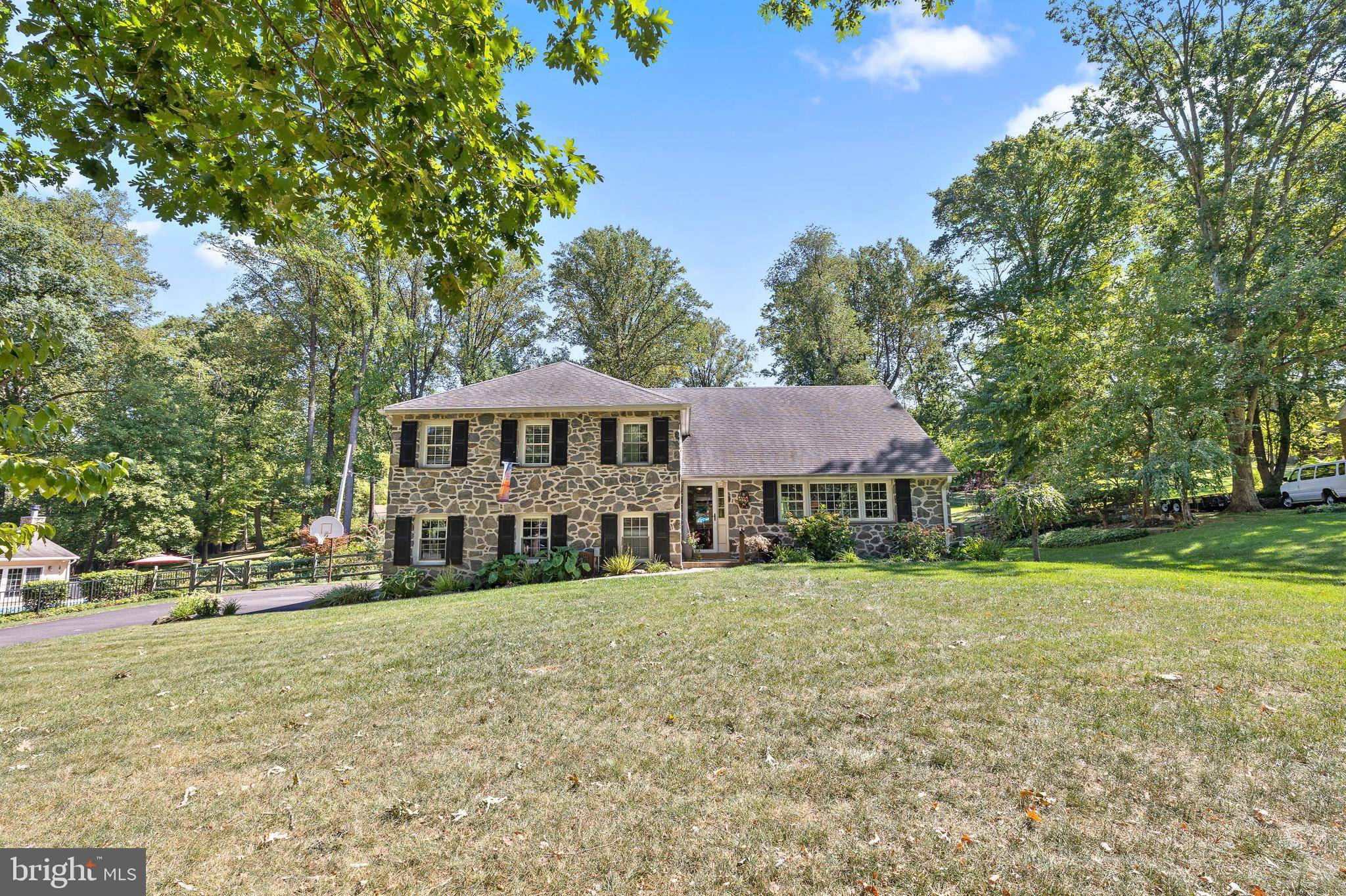 Newtown Square, PA 19073,3654 WYOLA DR