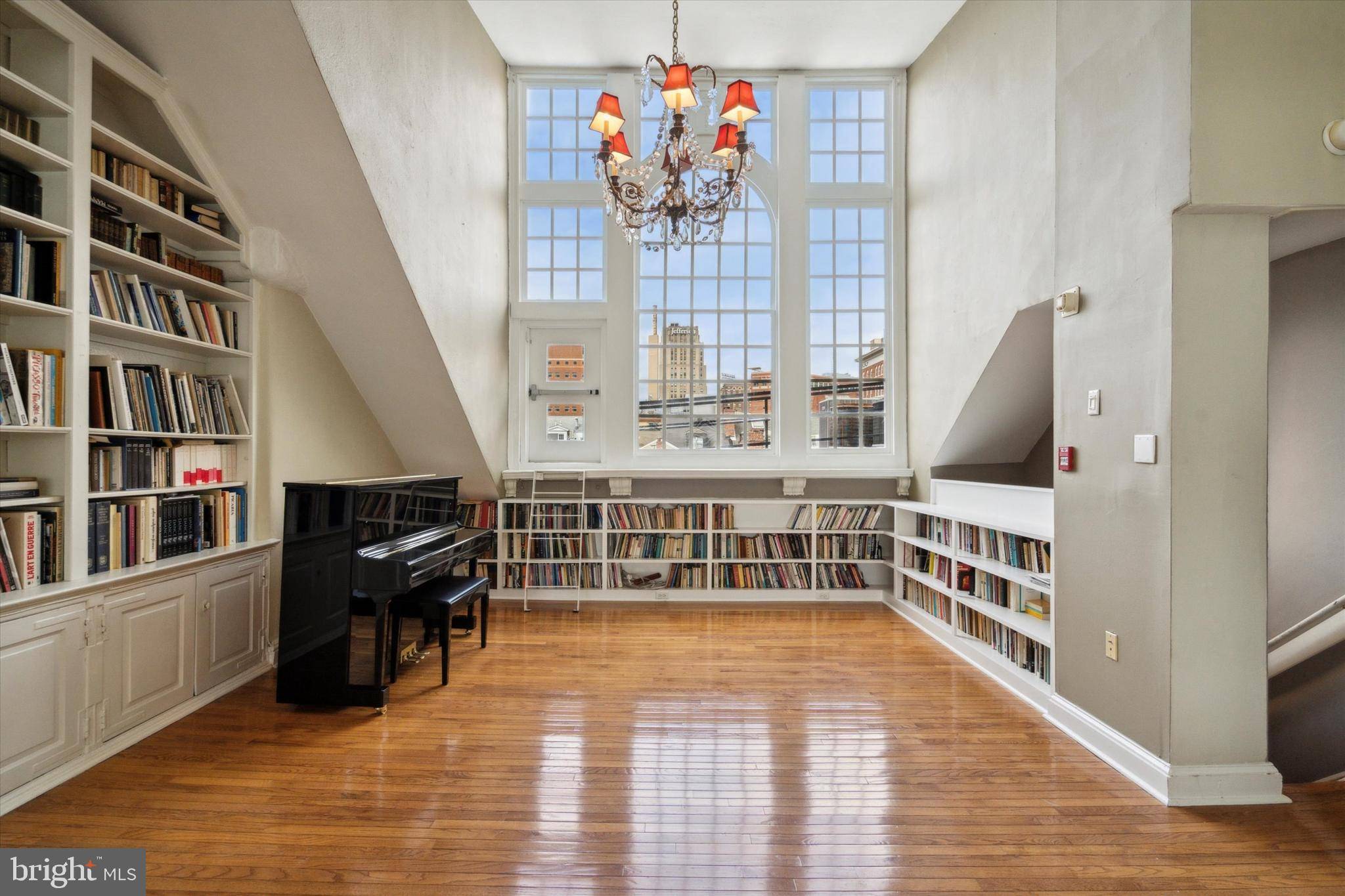 Philadelphia, PA 19107,905-05 CLINTON ST #4 F PH