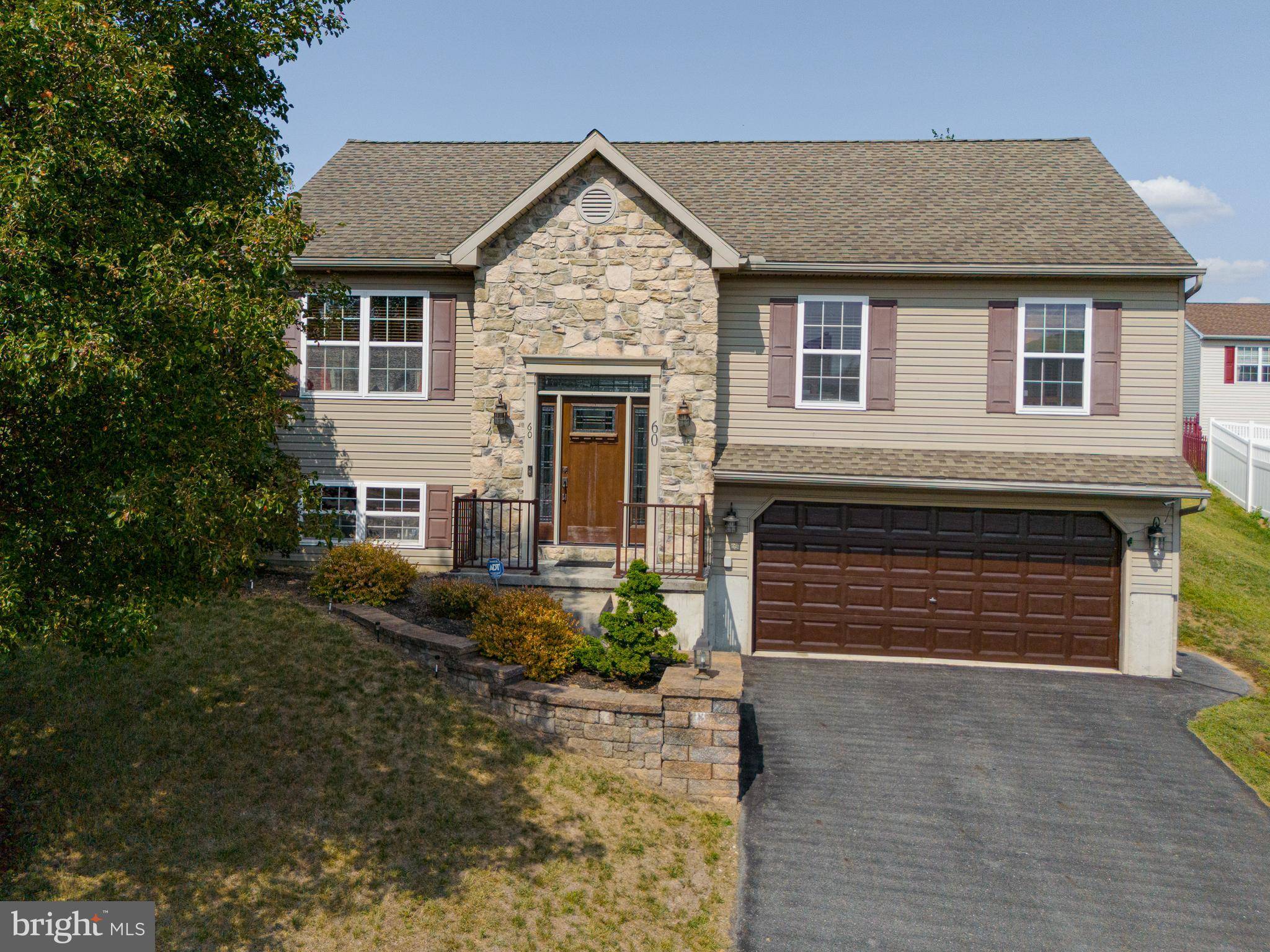 Mount Wolf, PA 17347,60 ASBURY CT