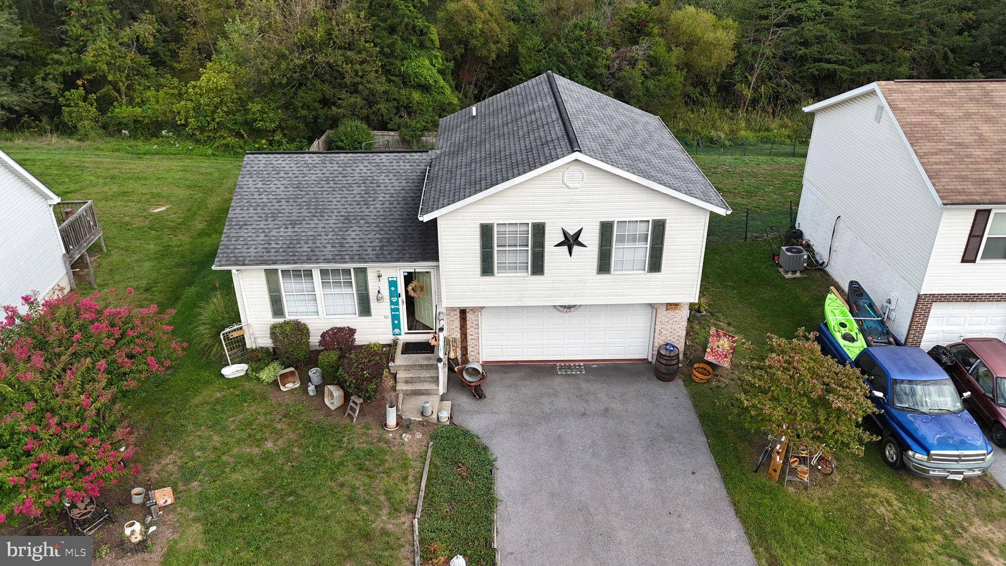 Martinsburg, WV 25404,165 WILDFLOWER CREEK DR