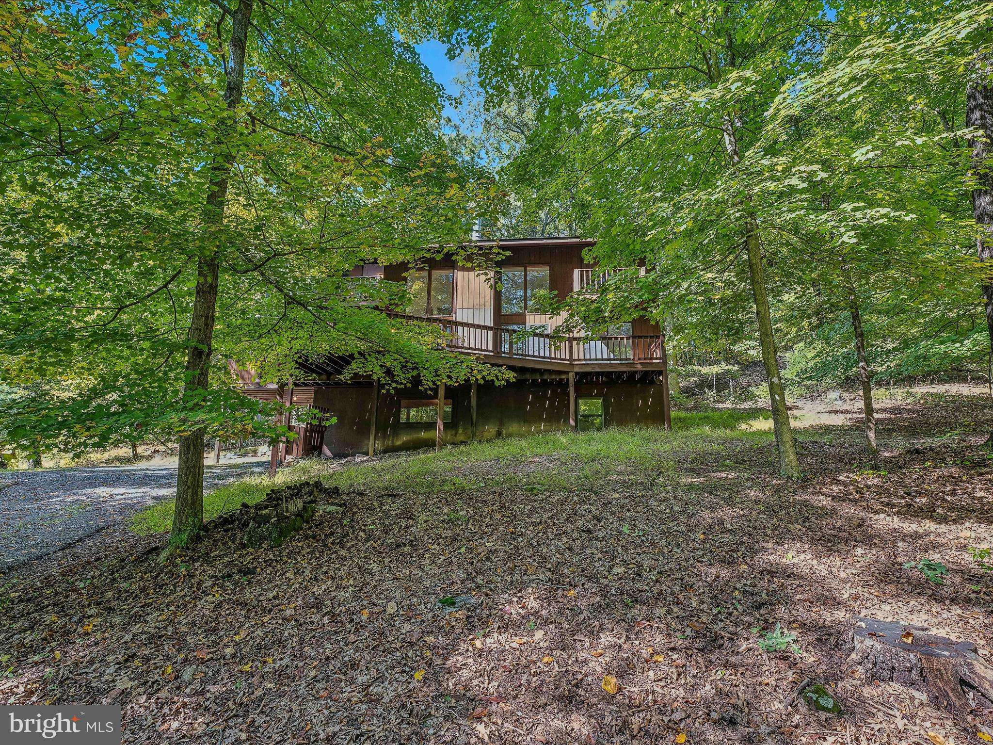 Berkeley Springs, WV 25411,181 BOBCAT DR