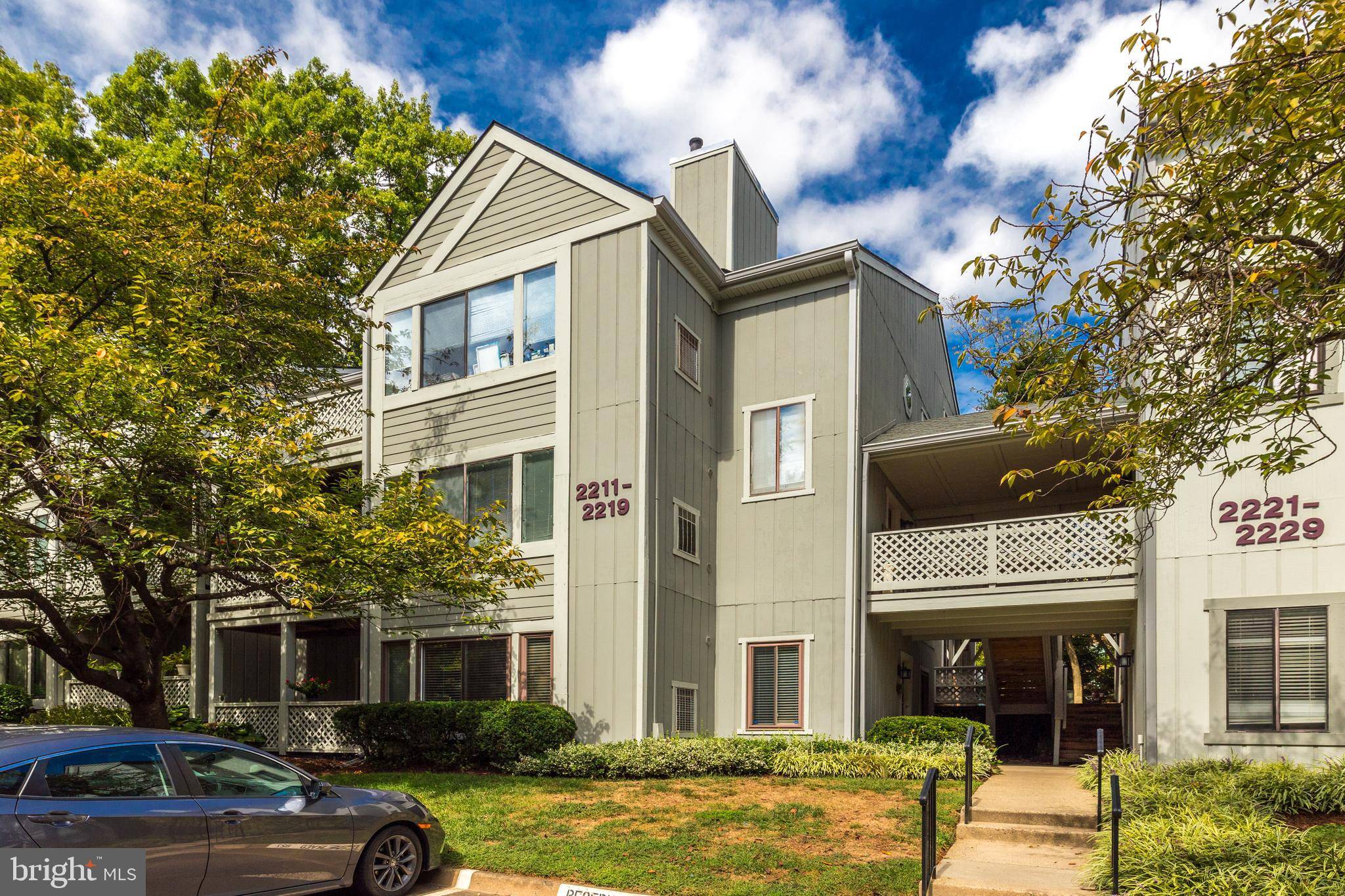 Reston, VA 20191,2213 HUNTERS RUN DR #2213