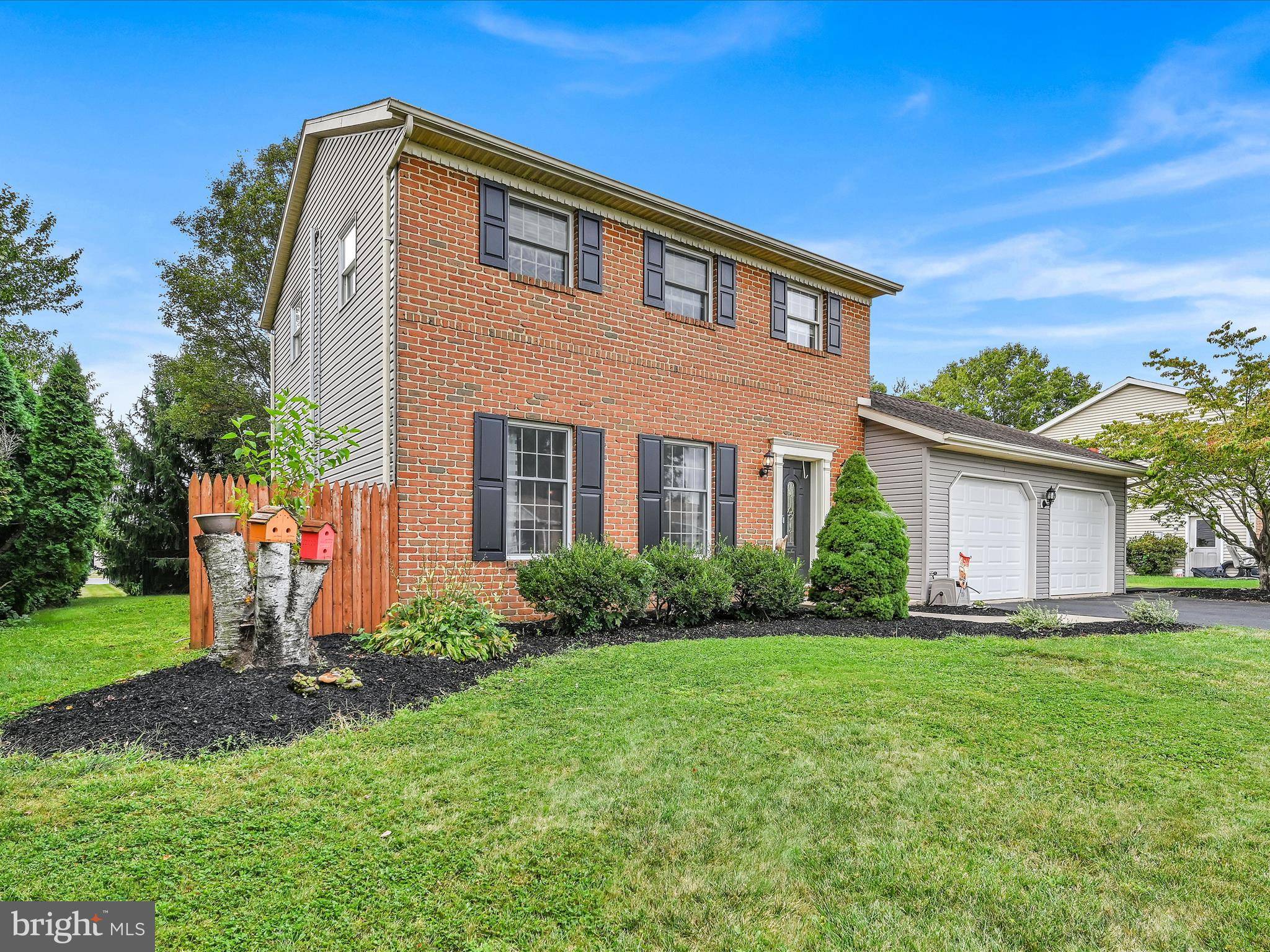 Ephrata, PA 17522,240 JENNIFER LN