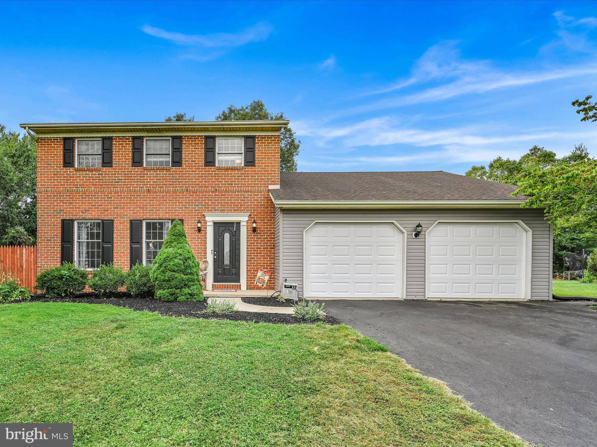 Ephrata, PA 17522,240 JENNIFER LN