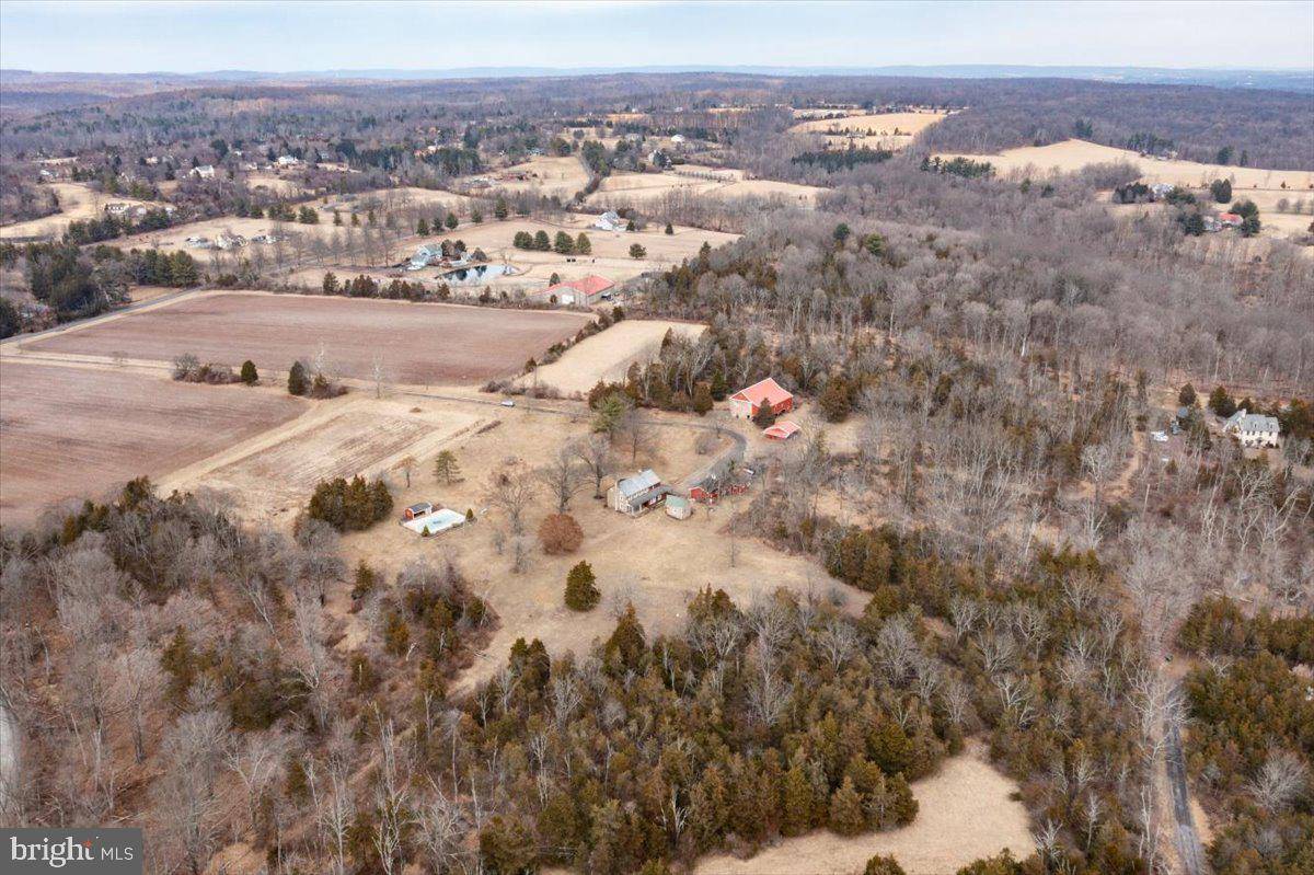 Ottsville, PA 18942,569 GEIGEL HILL RD
