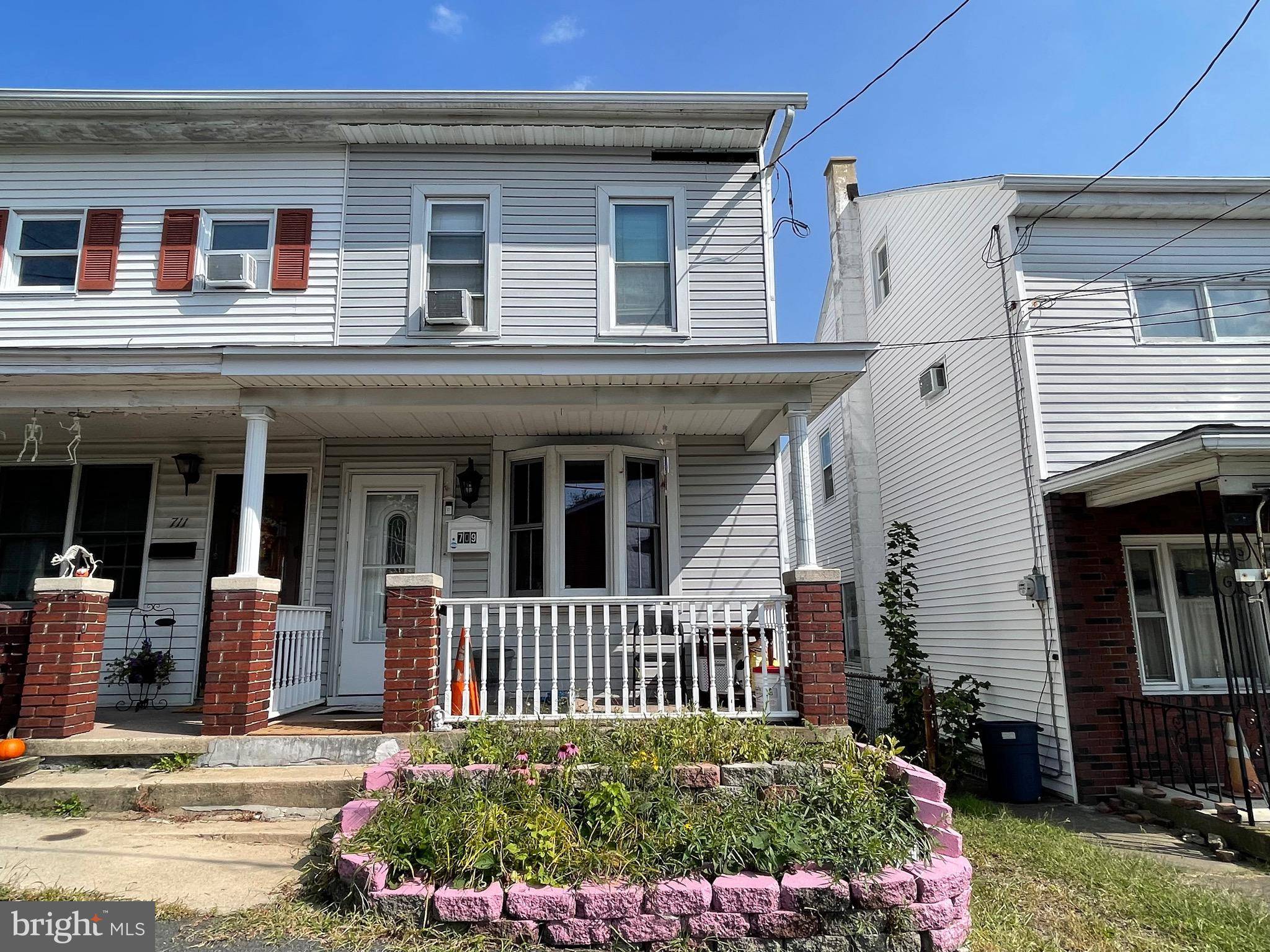 Minersville, PA 17954,709 N 2ND ST