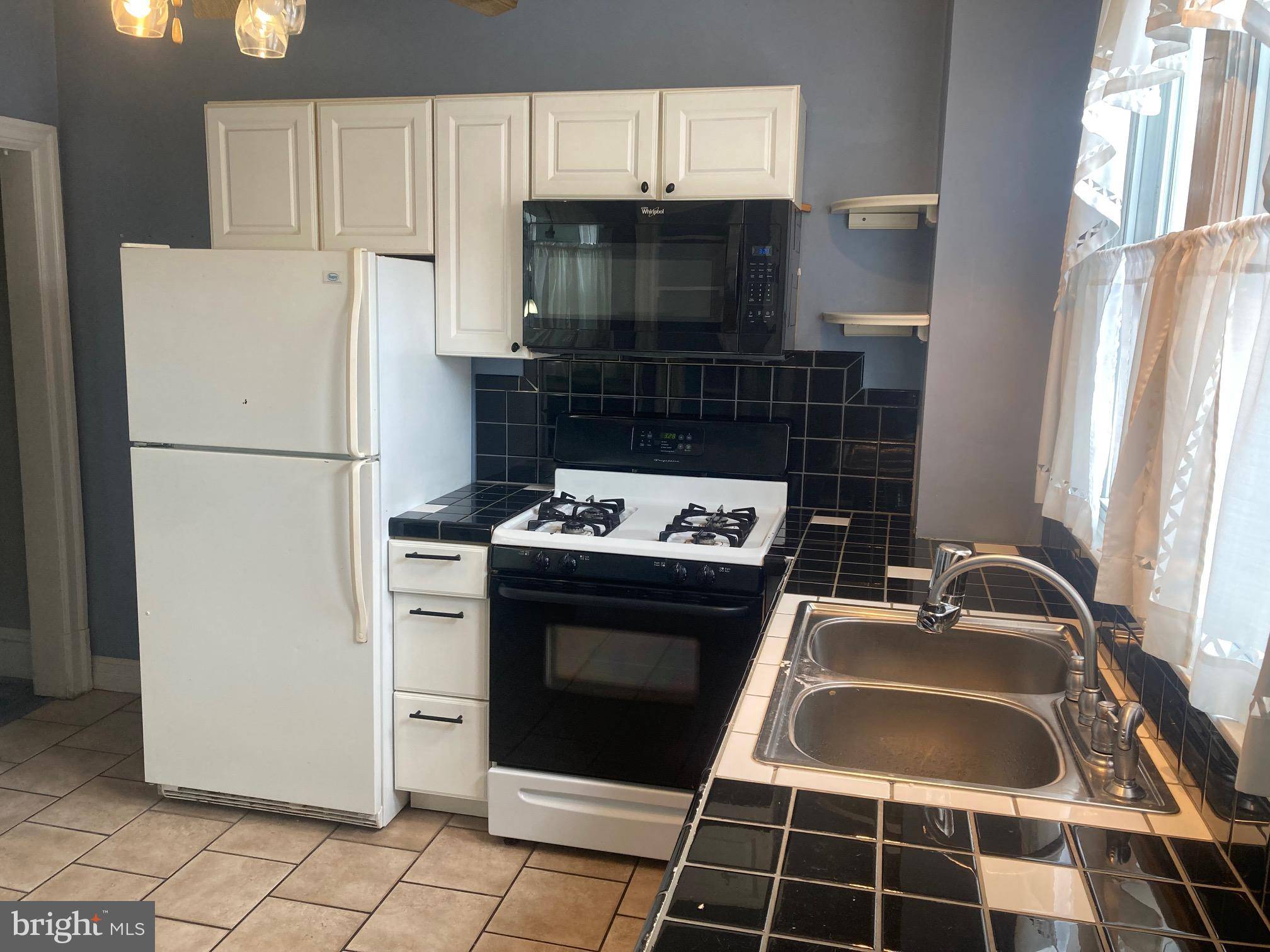 Pottsville, PA 17901,2054 W MARKET ST