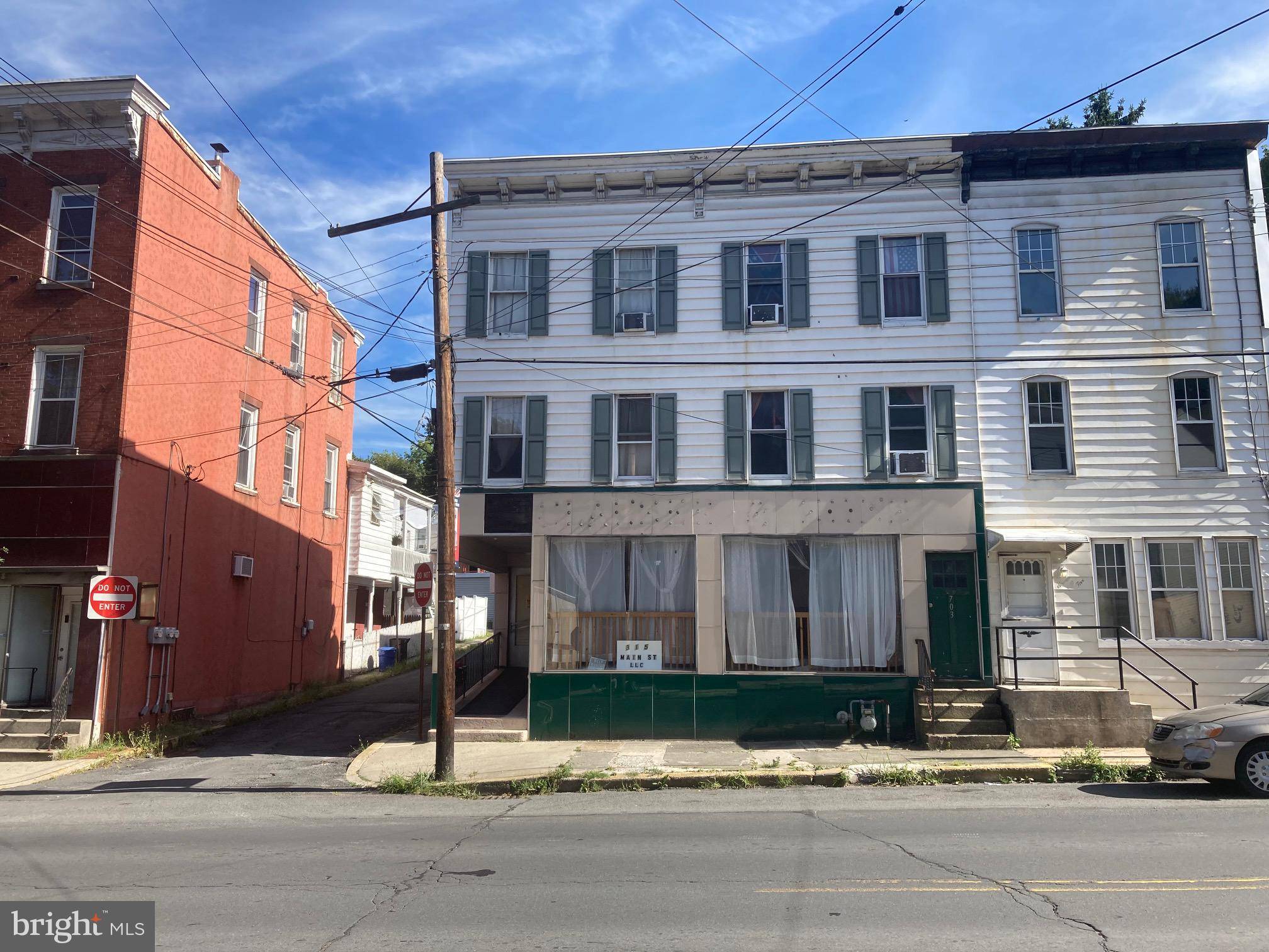 Pottsville, PA 17901,701 W MARKET ST