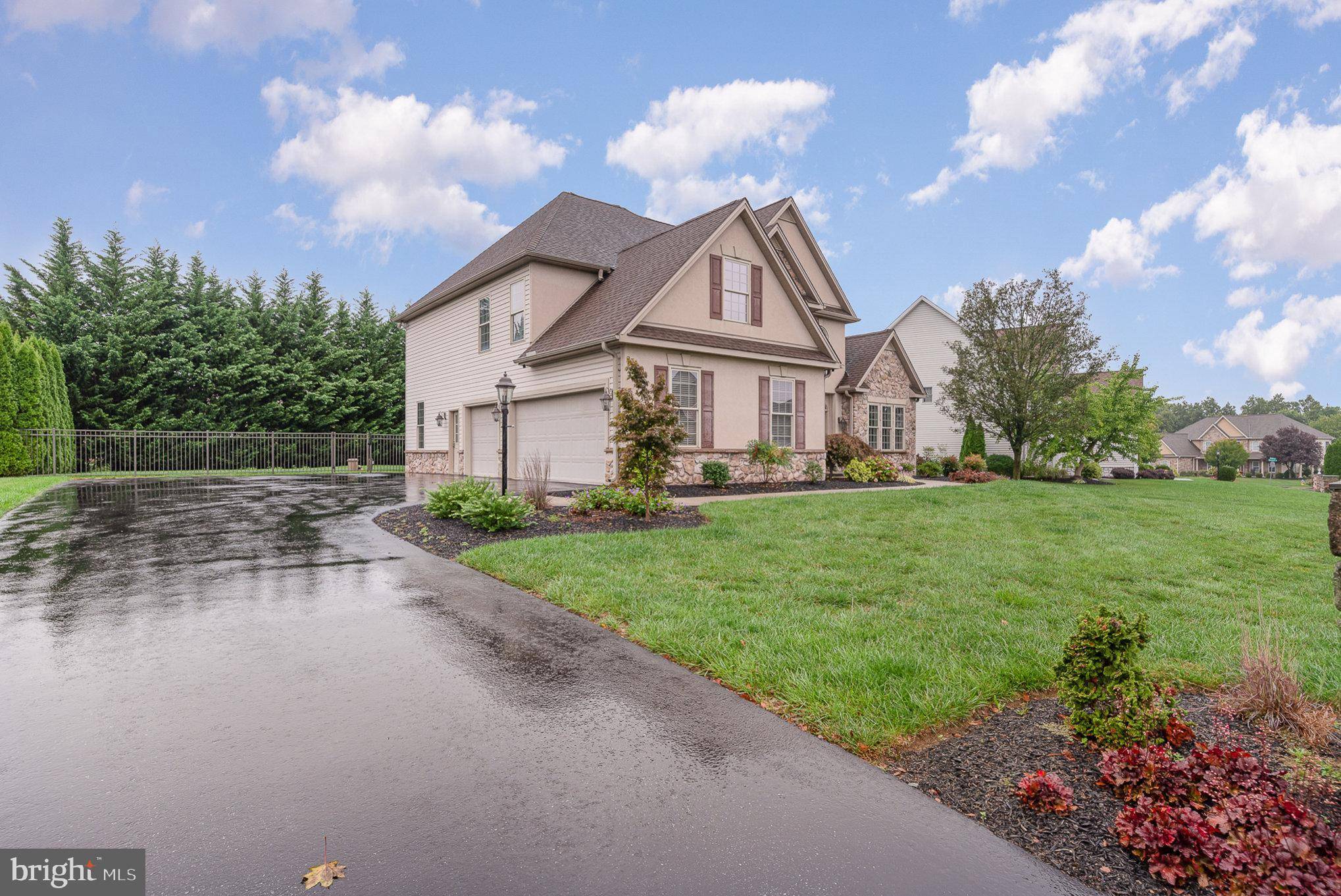 Mechanicsburg, PA 17050,1283 SUMMIT WAY