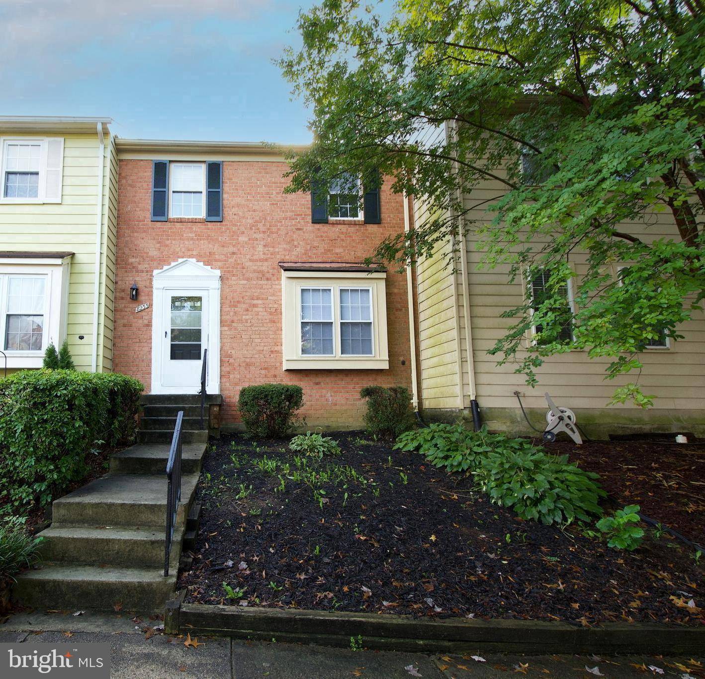 Lorton, VA 22079,8235 STATIONHOUSE CT