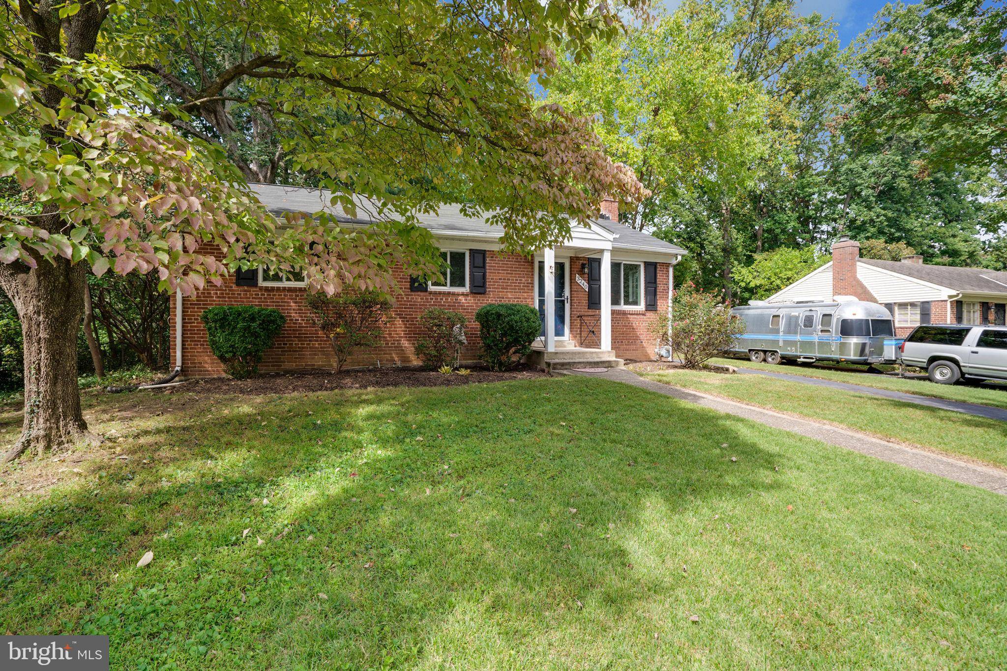 Falls Church, VA 22042,3240 NORFOLK LN