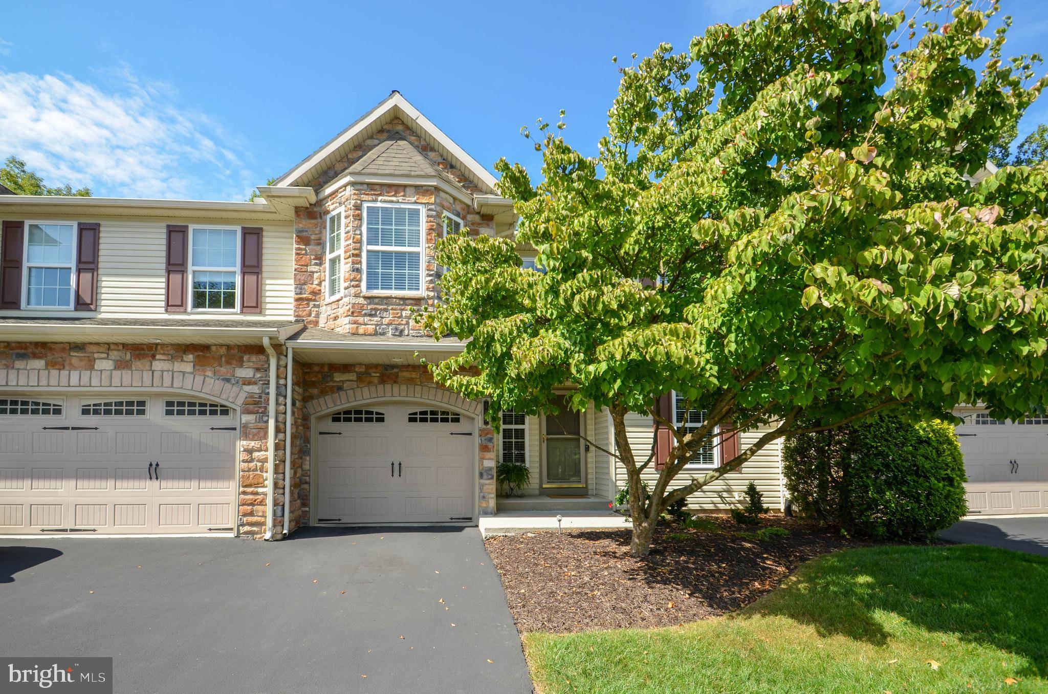 Mechanicsburg, PA 17050,103 PIN OAK CT