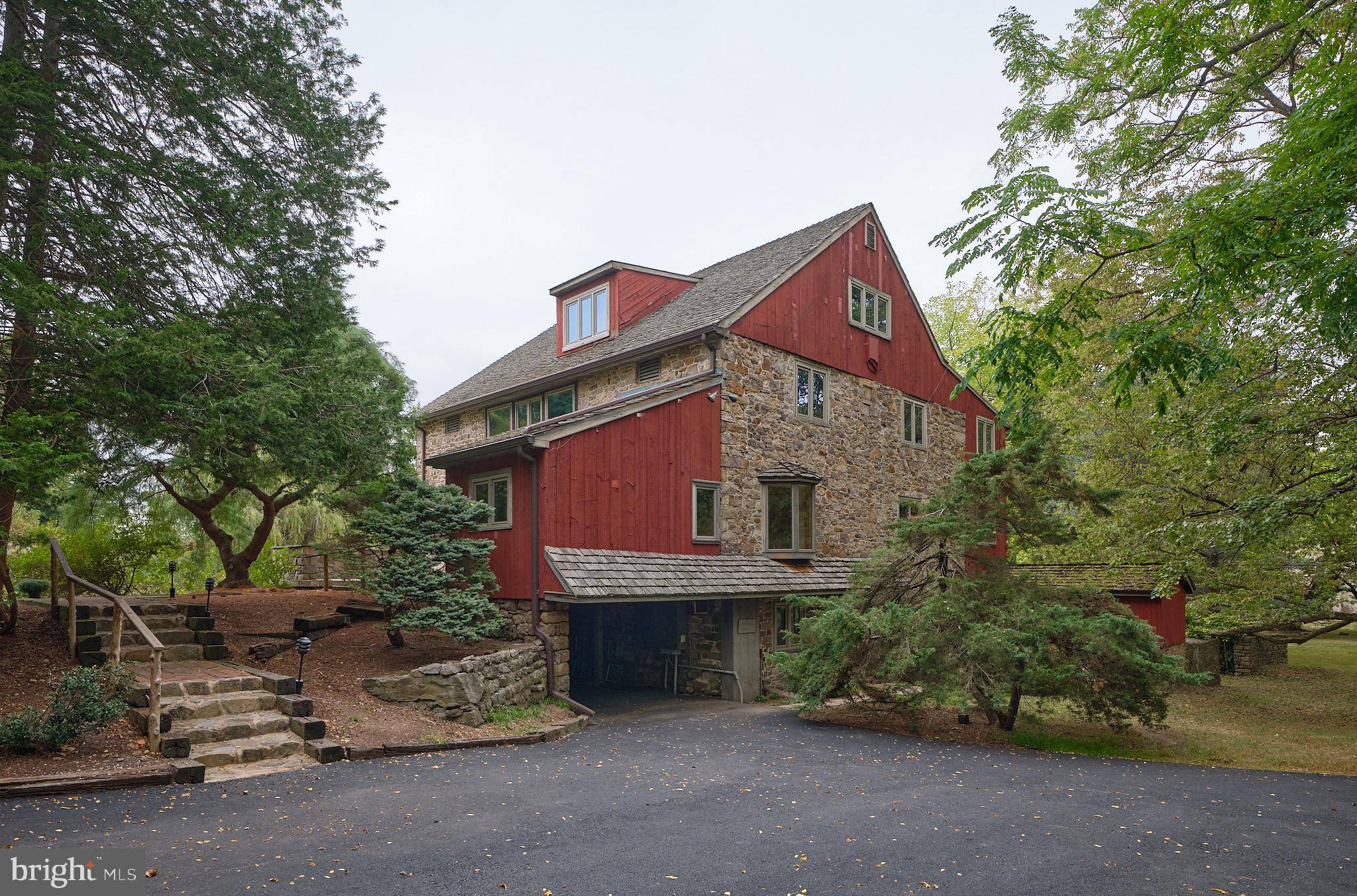 New Hope, PA 18938,6 OLD MILL LN