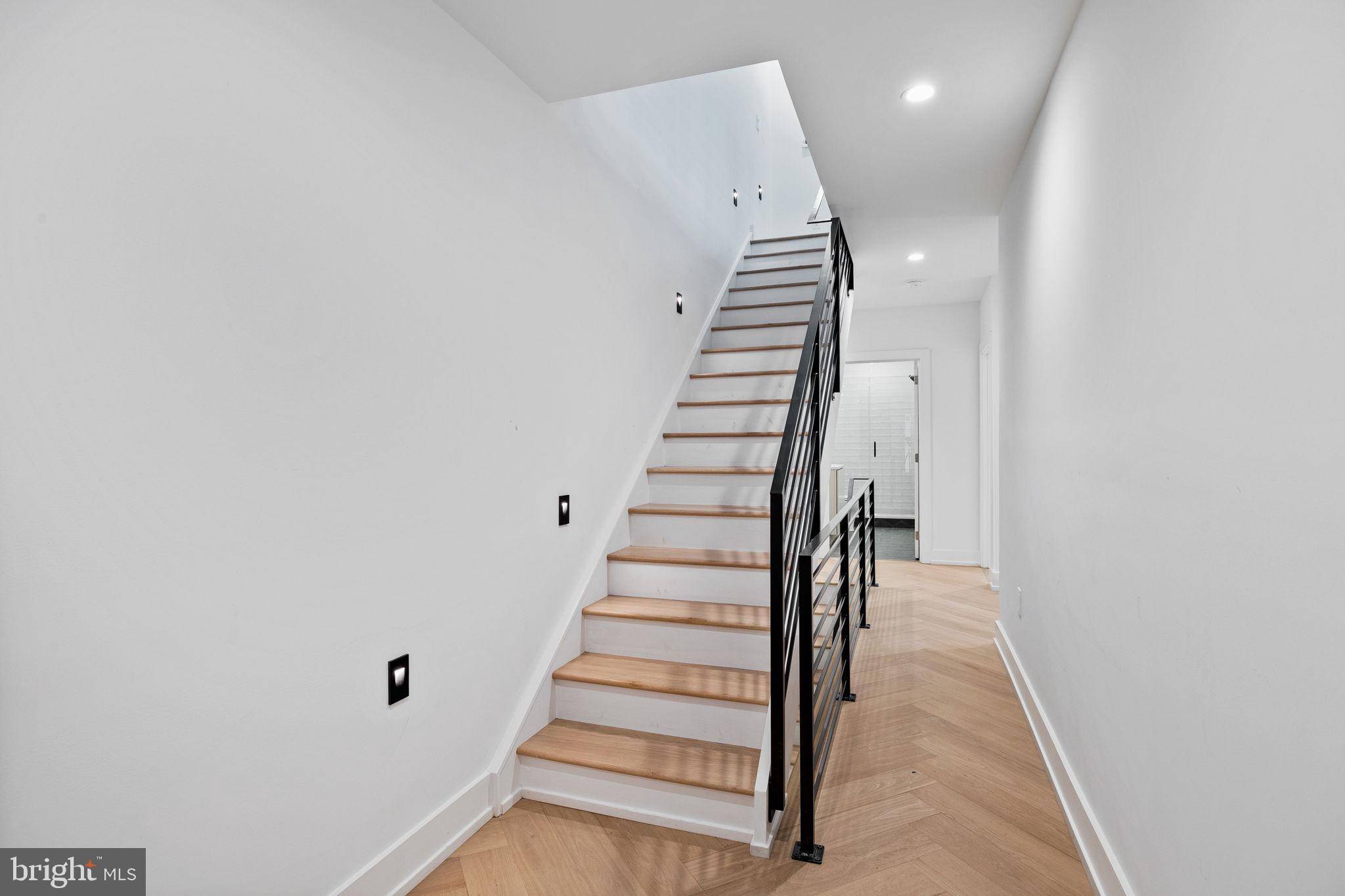 Philadelphia, PA 19147,706 LATONA ST #F