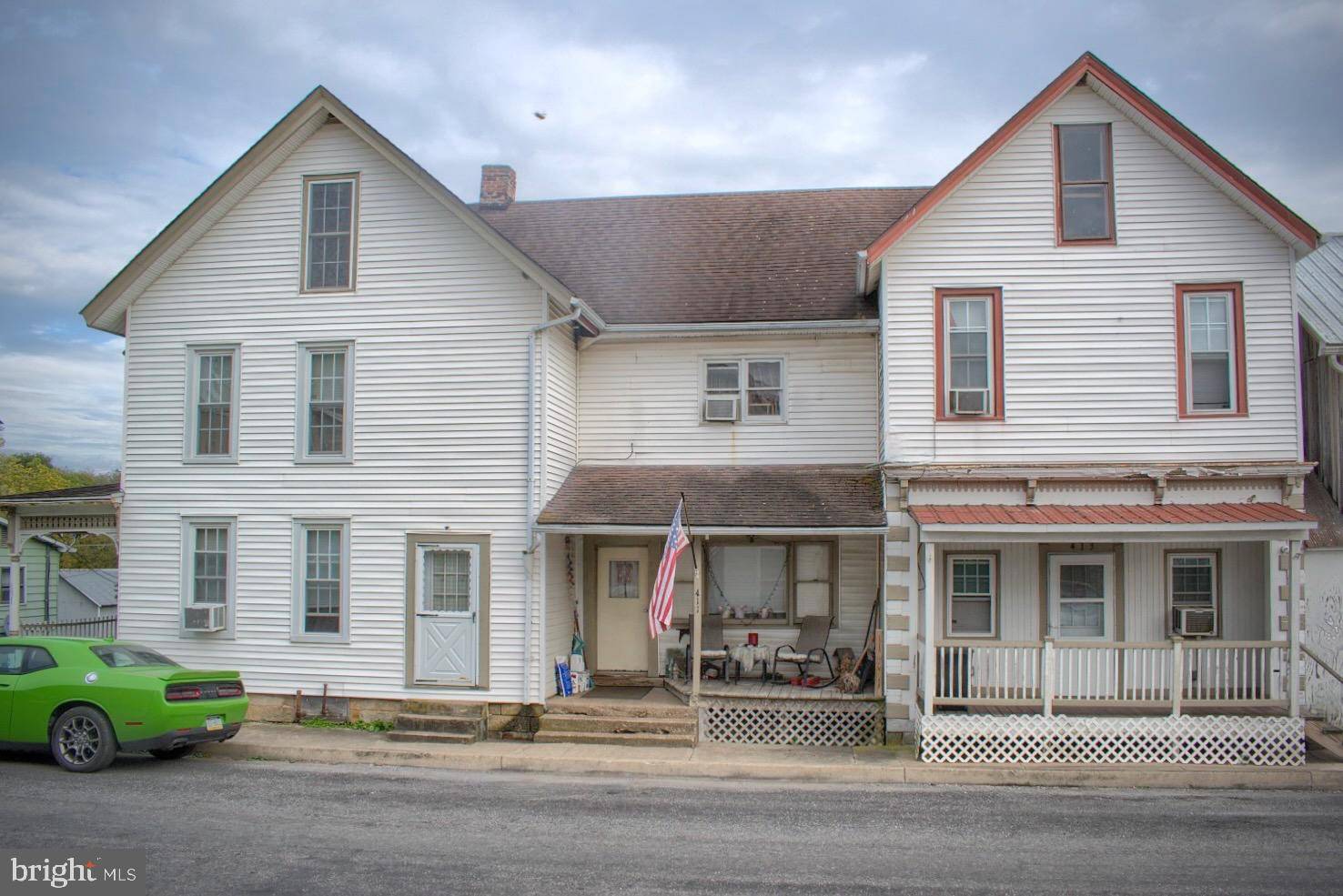 Middleburg, PA 17842,409-411, 413 WALNUT ST