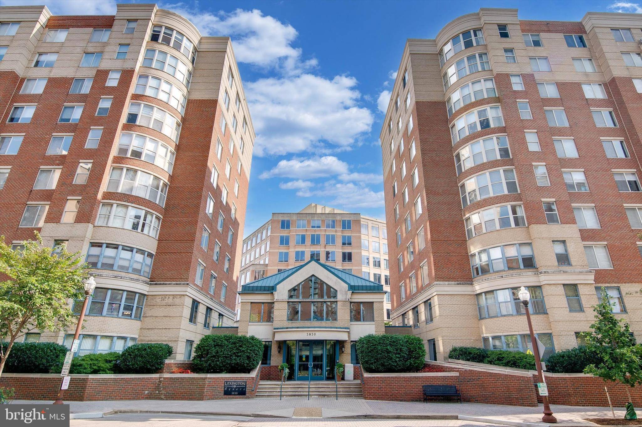 Arlington, VA 22203,3830 9TH ST N #808W