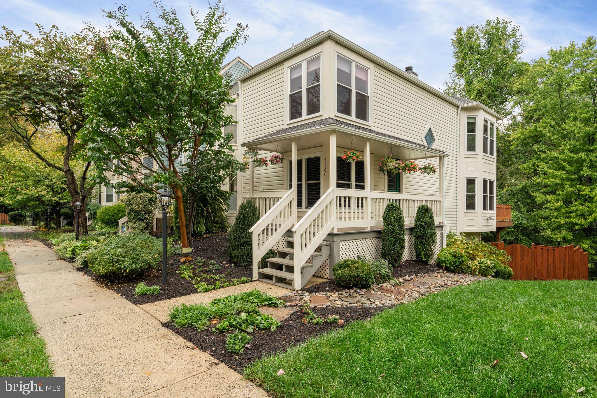 Alexandria, VA 22315,5900 SAINT GILES WAY