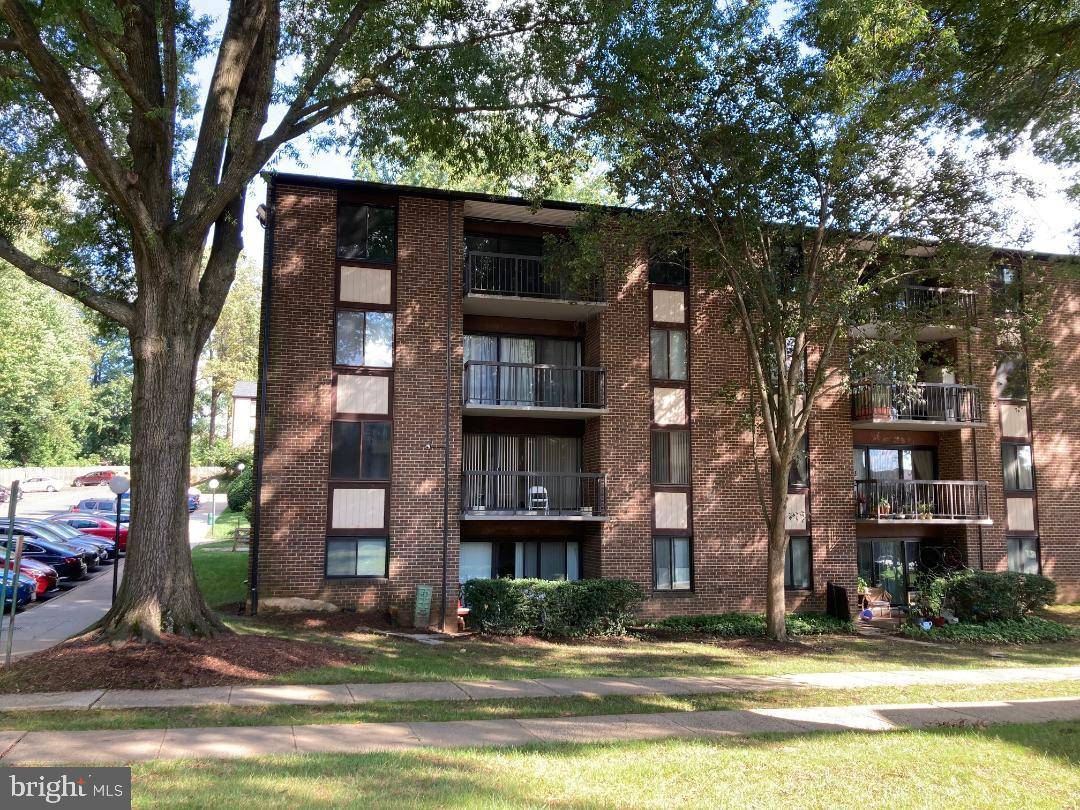 Fairfax, VA 22031,9708 KINGSBRIDGE DR #303