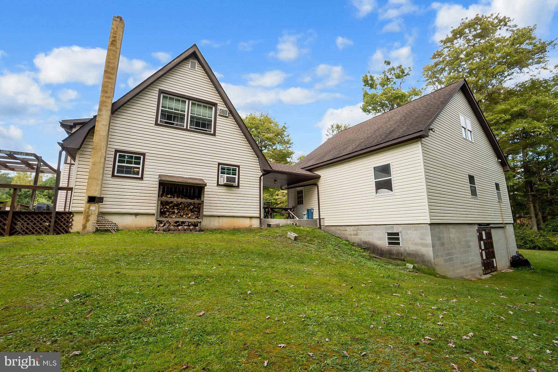 Lehighton, PA 18235,115 PINE COVE CT