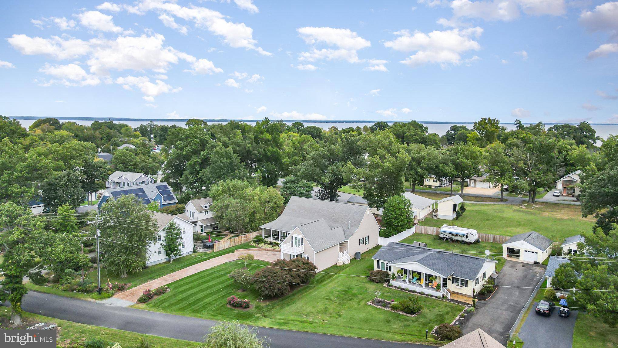 Colonial Beach, VA 22443,716 MONROE BAY AVE