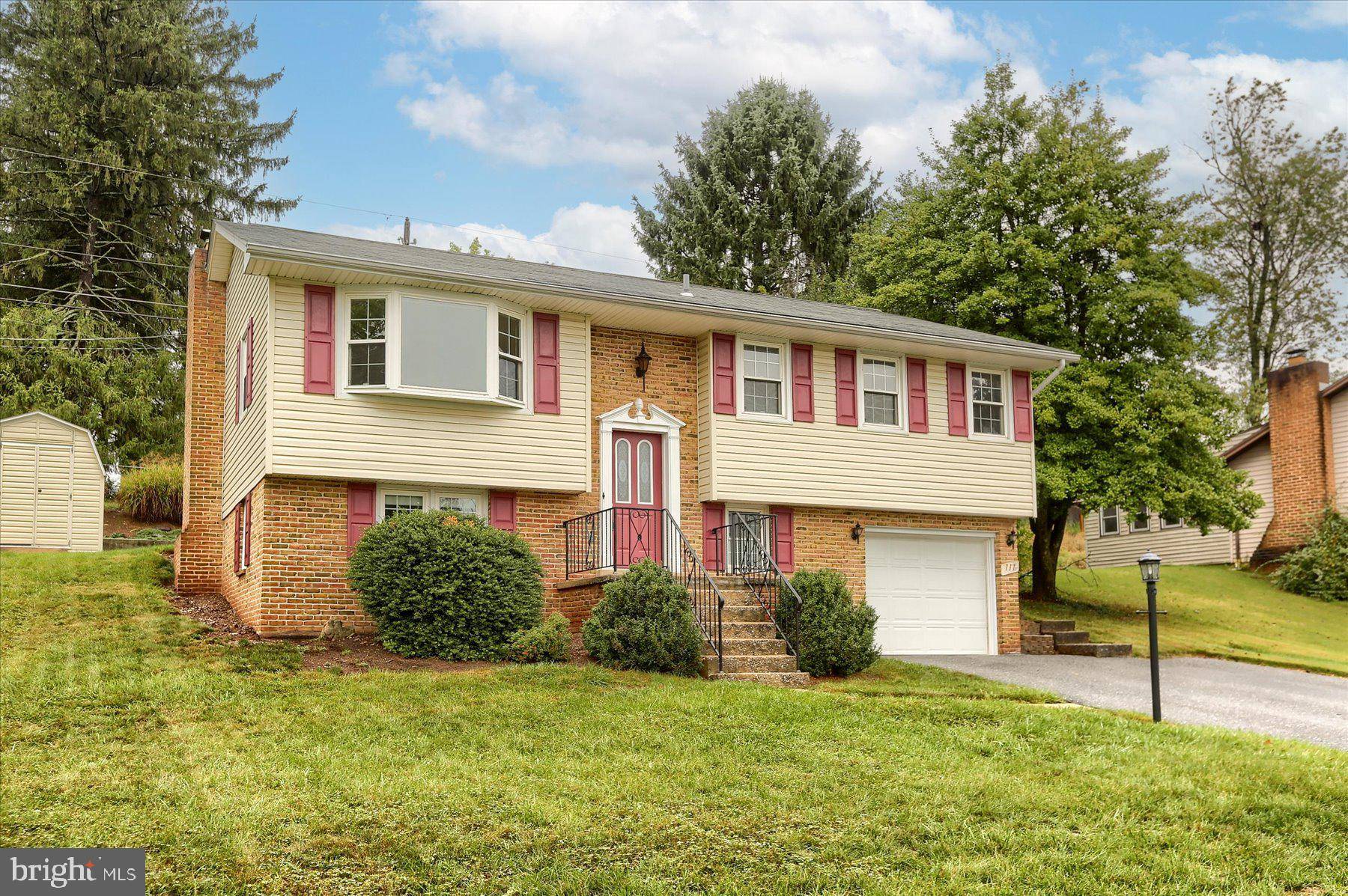 New Cumberland, PA 17070,111 GREENWOOD DR