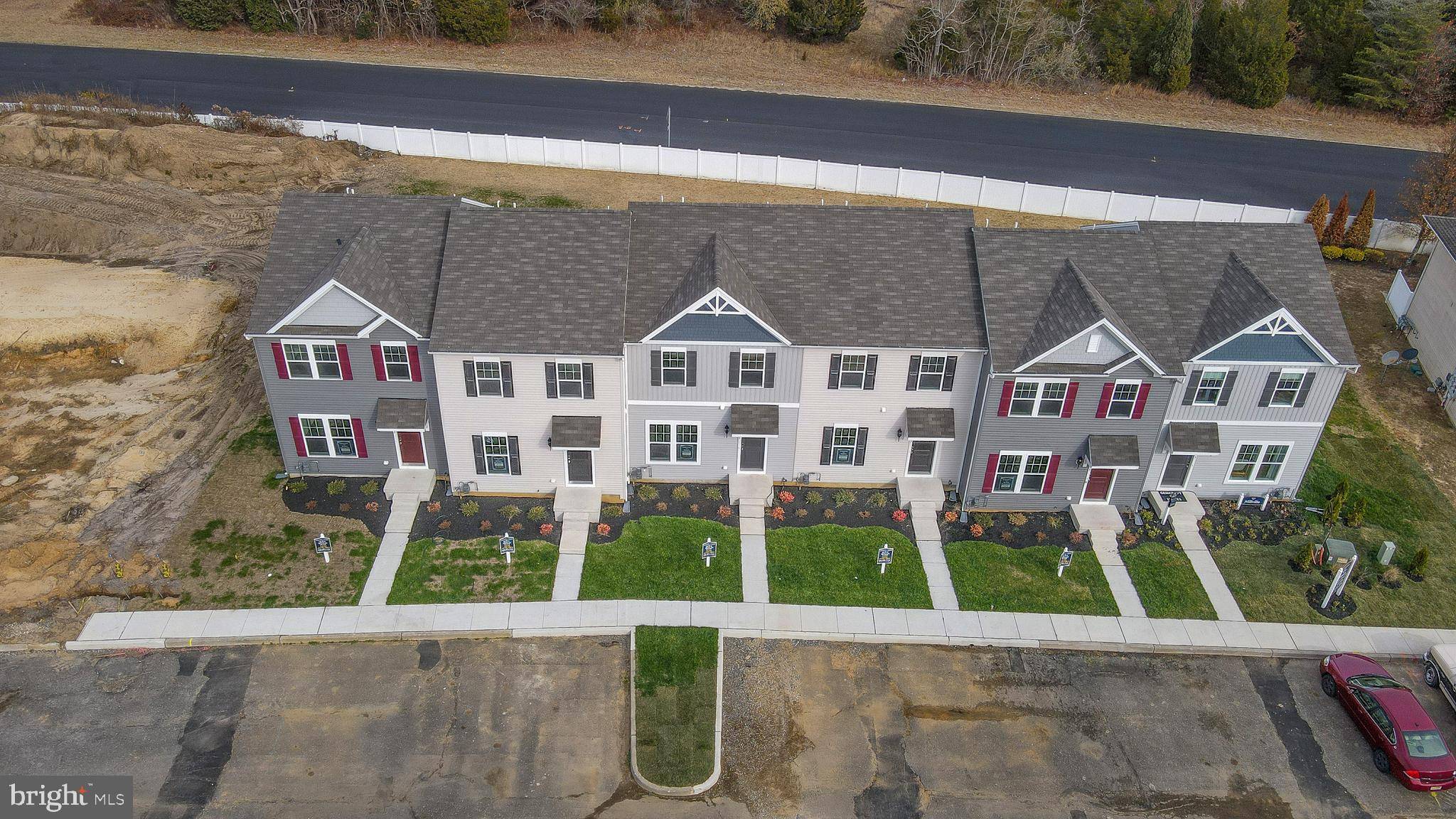 Millville, NJ 08332,19 WHITAKER CT