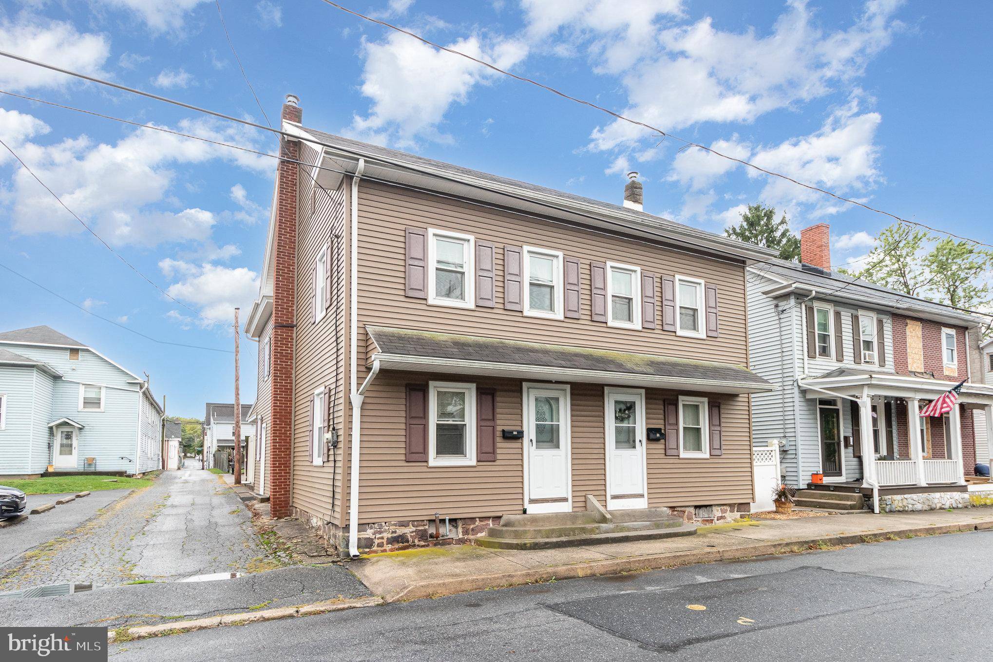 Hummelstown, PA 17036,19 & 21 W 2ND ST