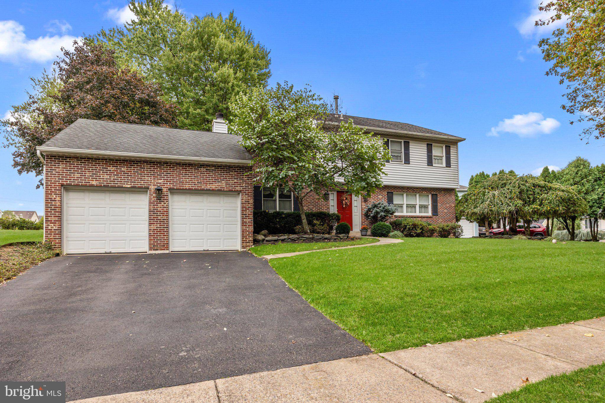 Feasterville Trevose, PA 19053,646 STREAM RIDGE LN