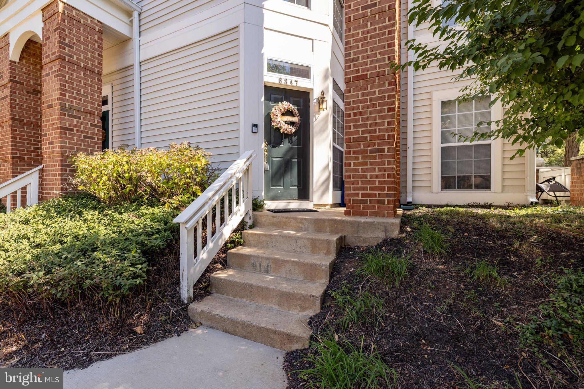 Alexandria, VA 22315,6847 BRINDLE HEATH WAY #159