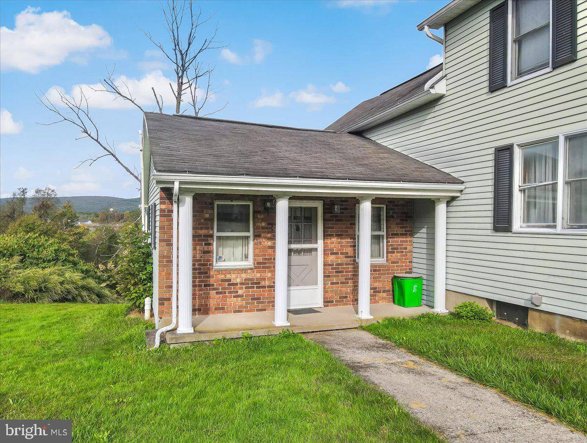 Archbald, PA 18403,856 ROCK ST