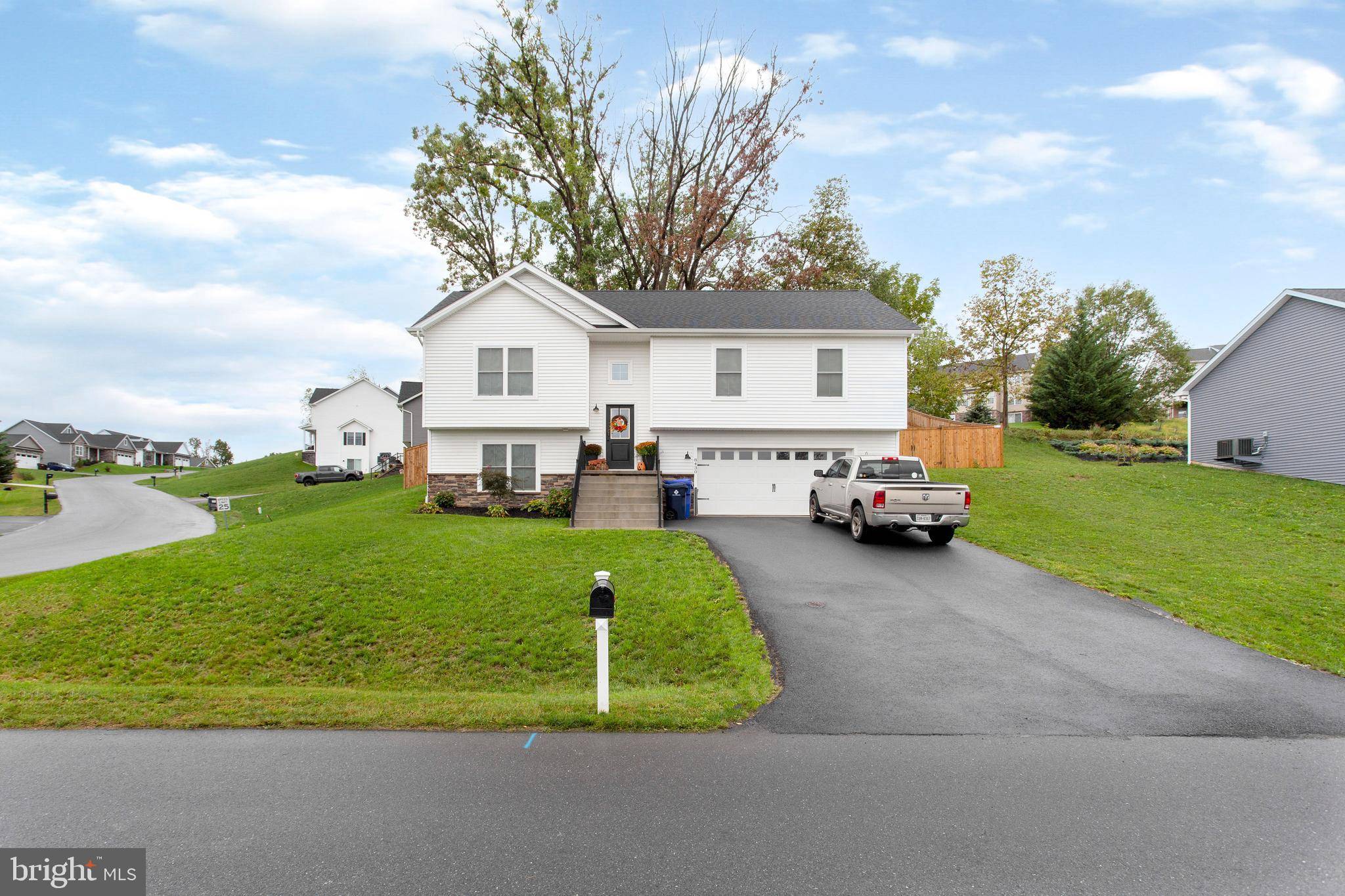 Waynesboro, PA 17268,8430 CAPRI CT