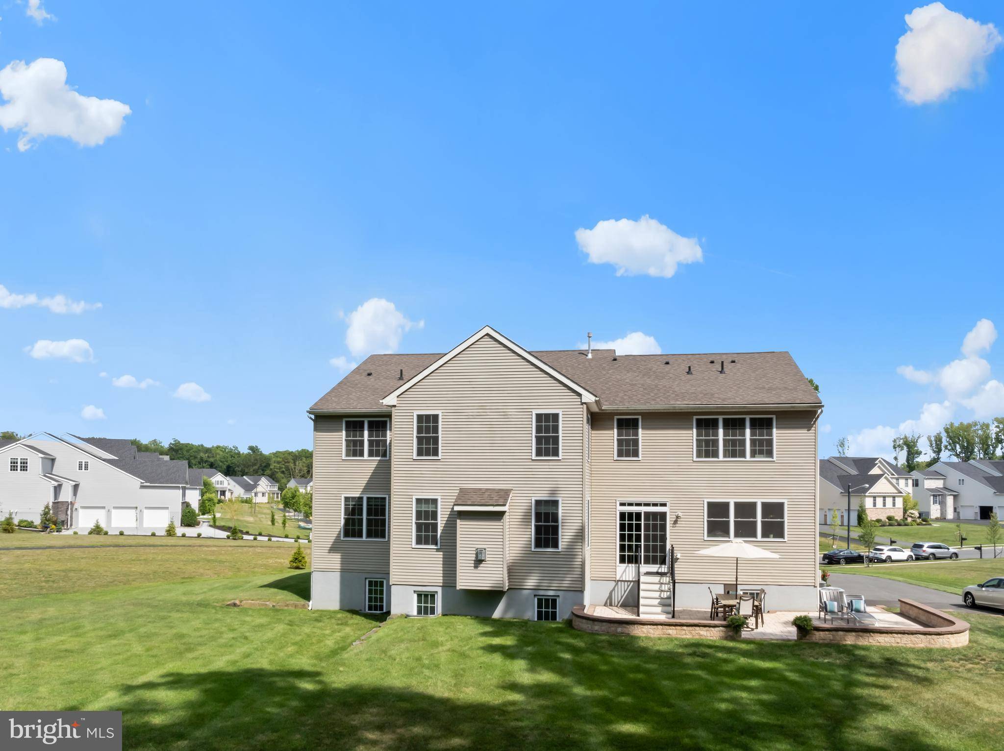 Monmouth Junction, NJ 08852,20 POINT OF WOODS DR