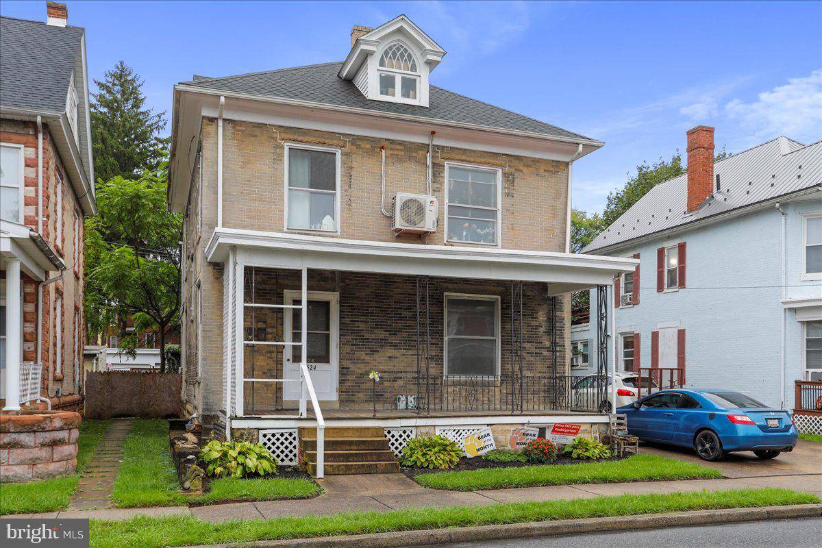 Chambersburg, PA 17201,524 POPLAR AVENUE