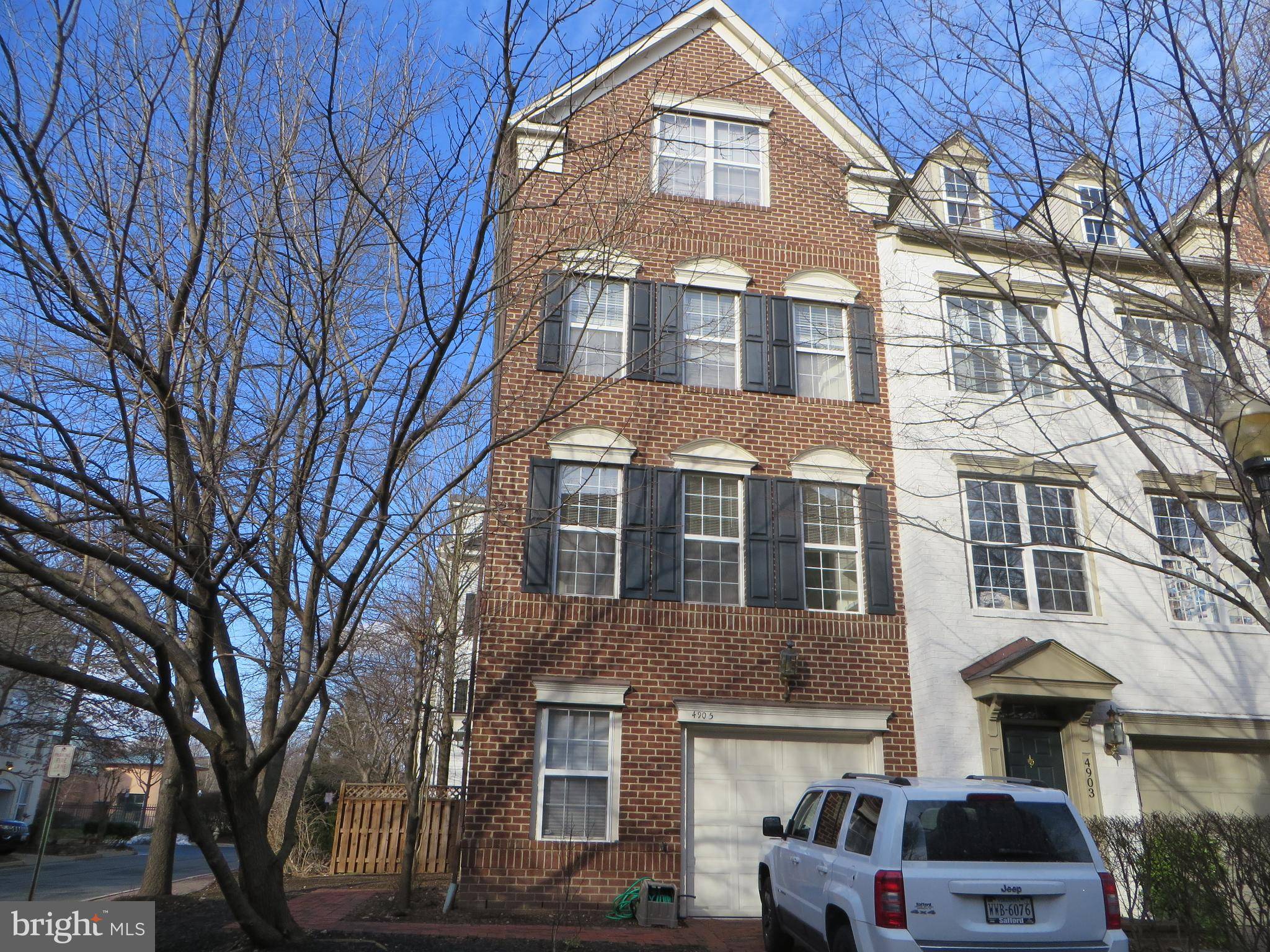 Alexandria, VA 22304,4905 WAPLE LN