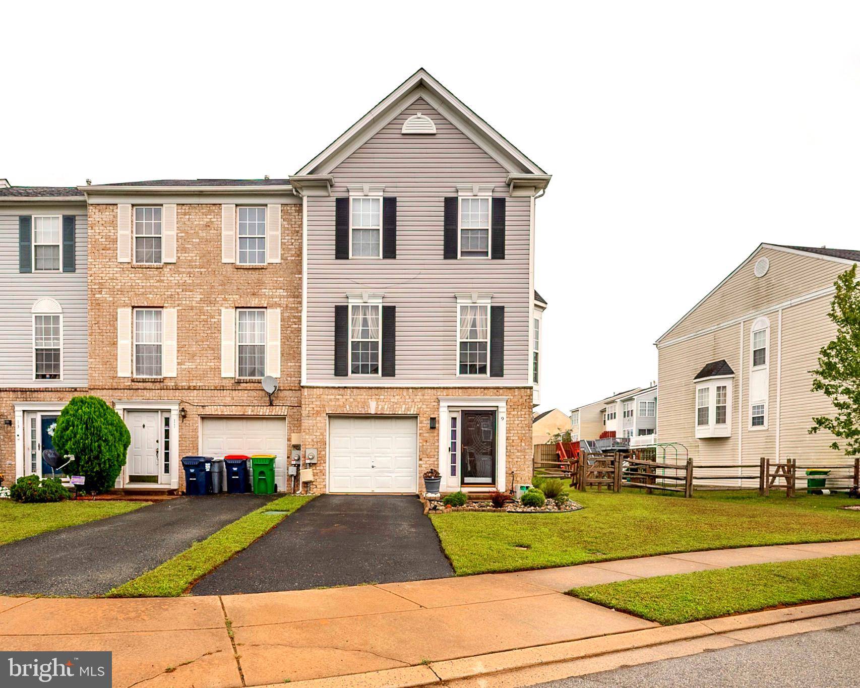 Middletown, DE 19709,9 DEMARET CT