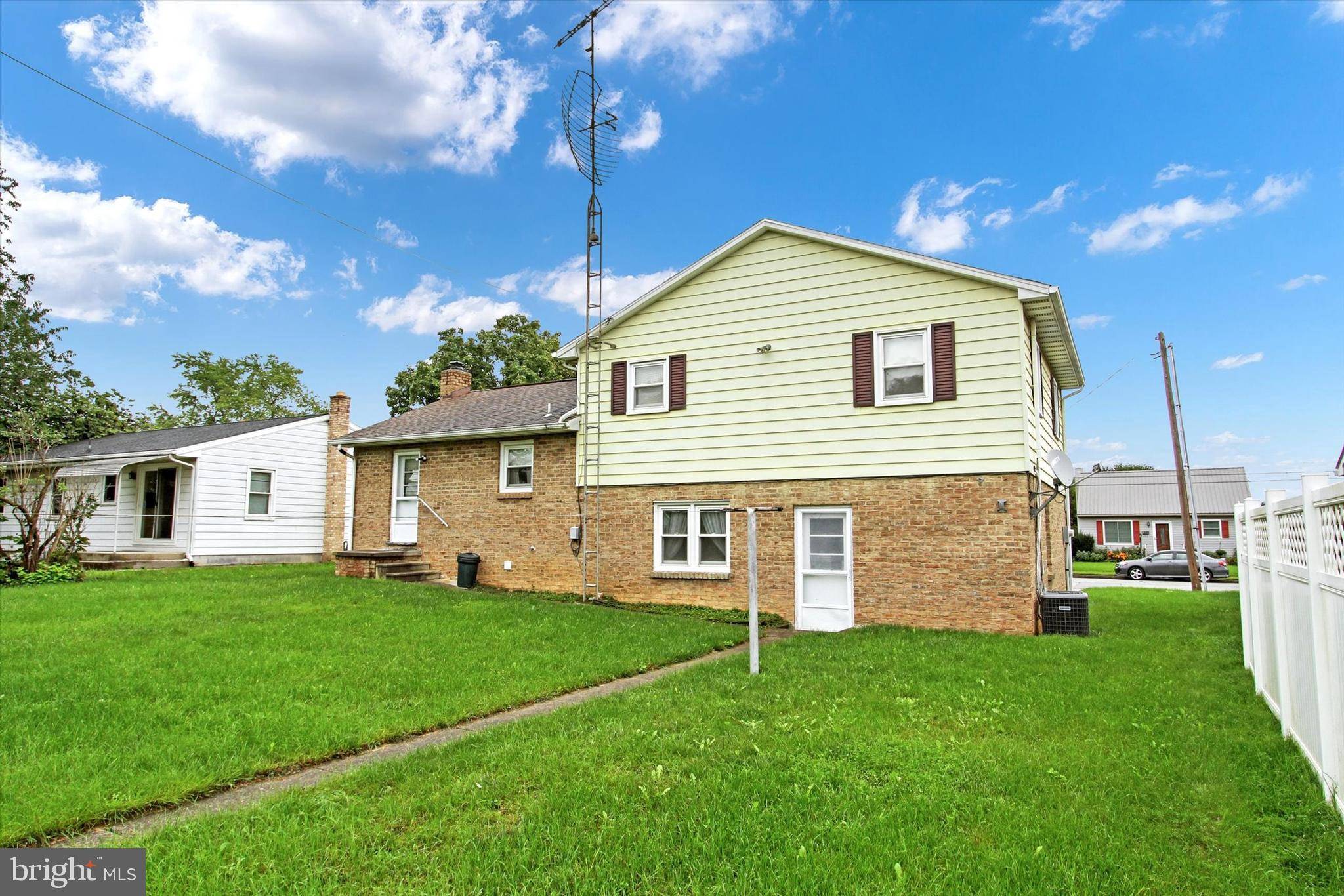 Hanover, PA 17331,612 MOUL AVE